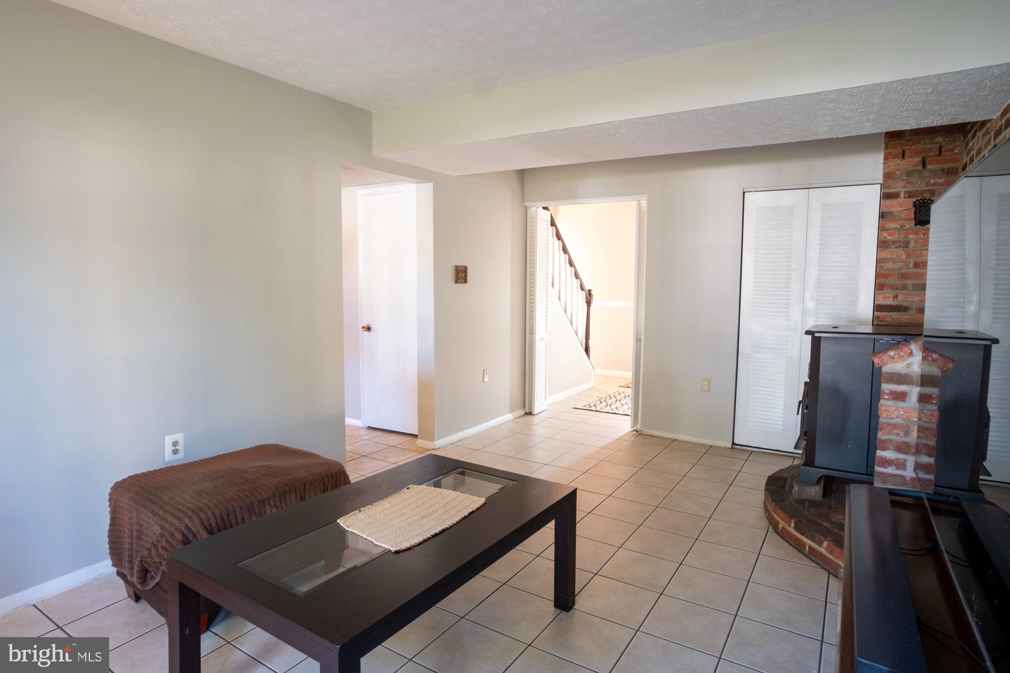 THE PROVINCES - Residential