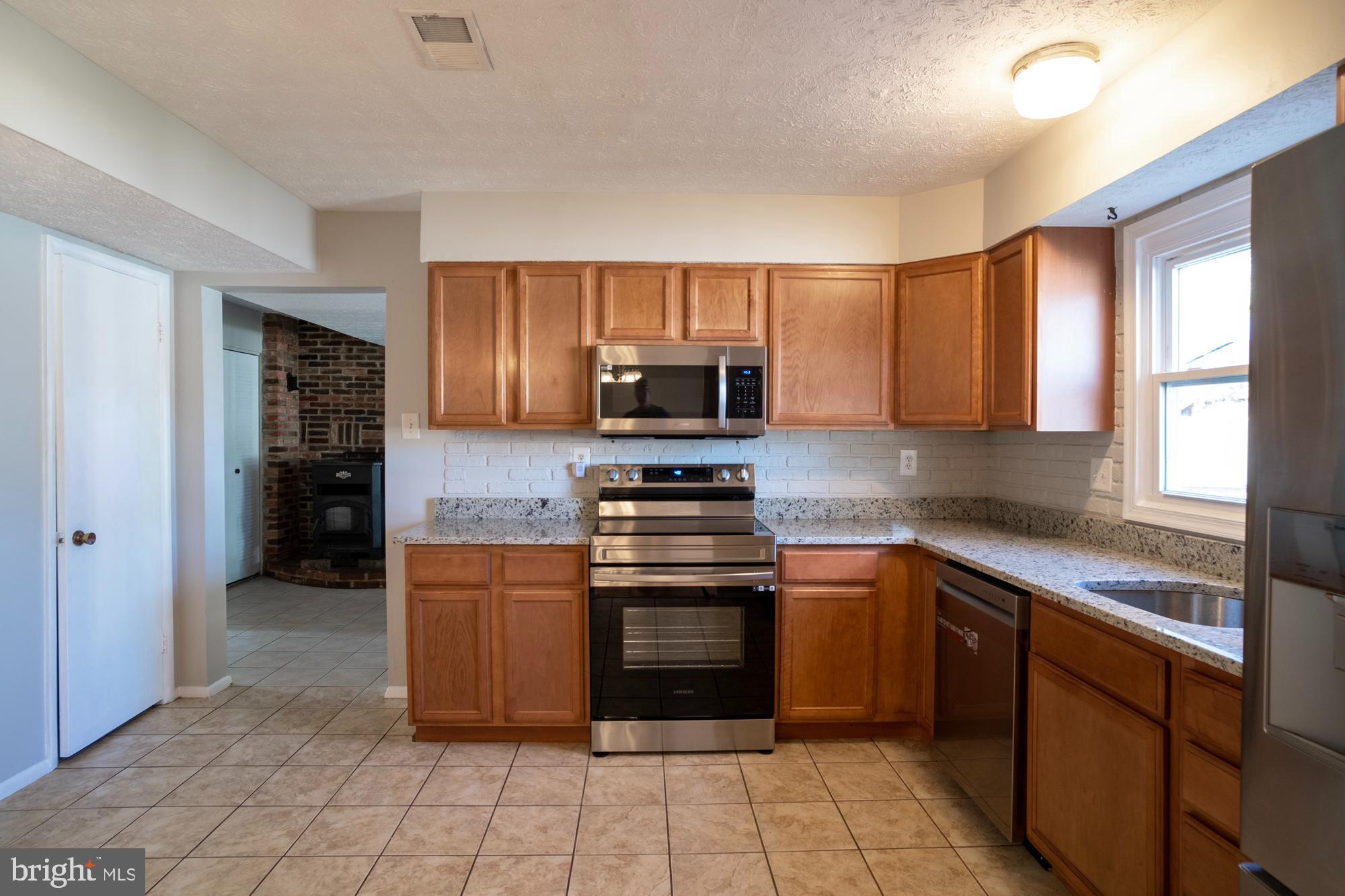 THE PROVINCES - Residential