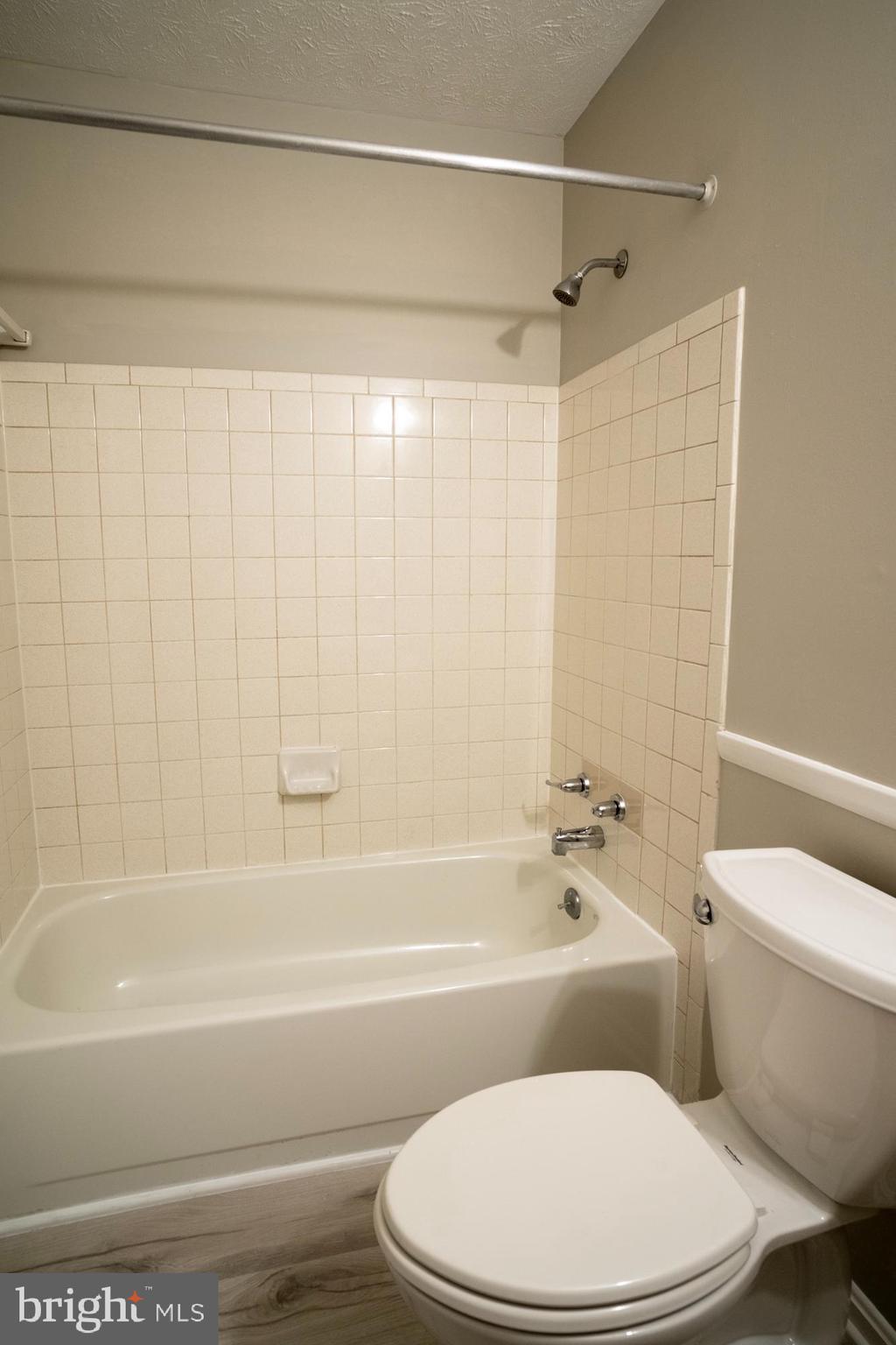 THE PROVINCES - Residential