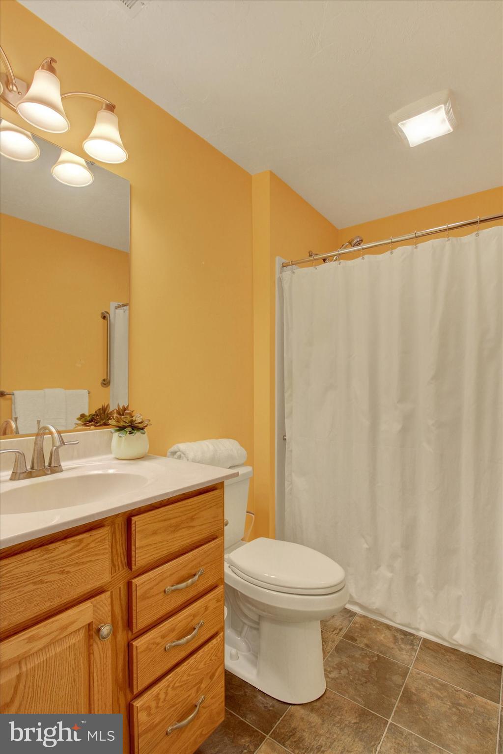 ROTH'S FARM VILLAGE - Residential