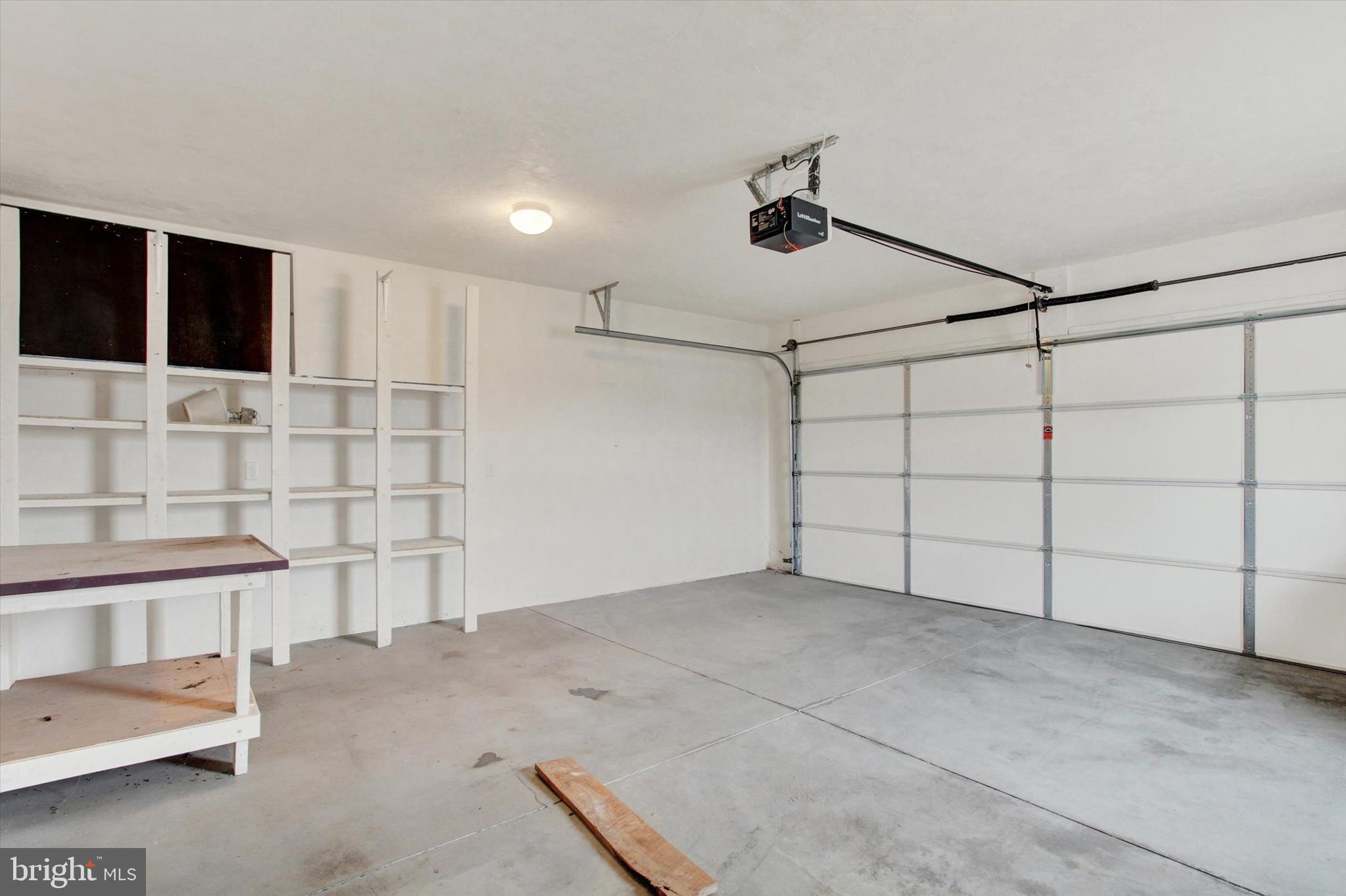 ROTH'S FARM VILLAGE - Residential