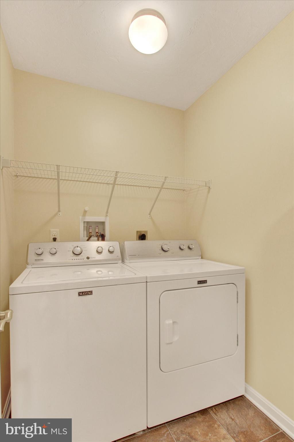 ROTH'S FARM VILLAGE - Residential