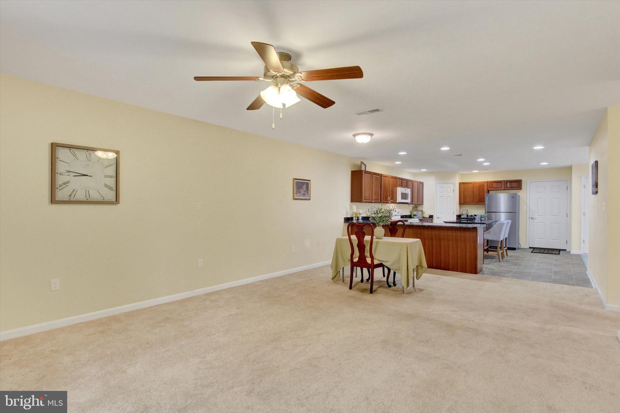 ROTH'S FARM VILLAGE - Residential