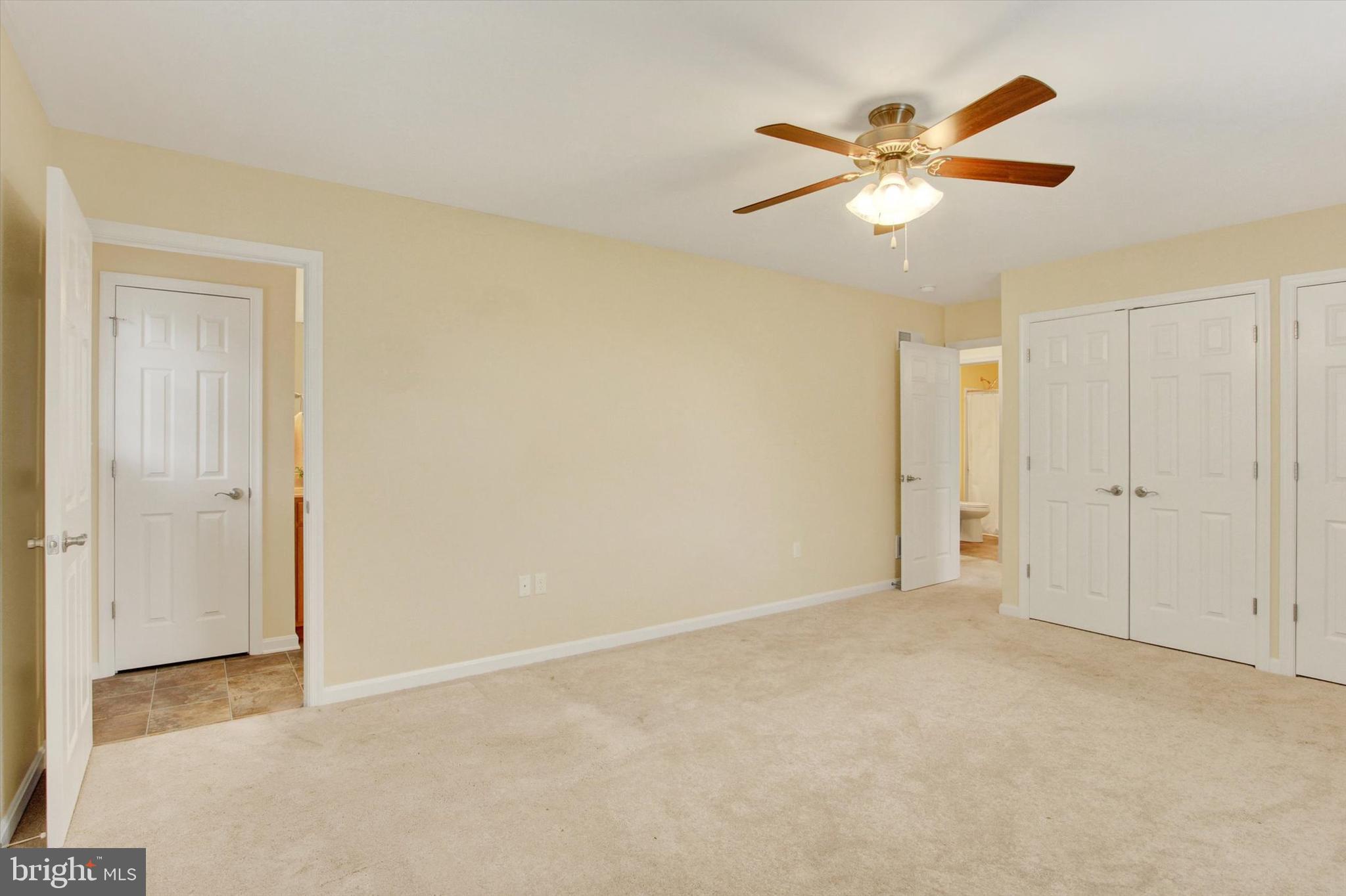 ROTH'S FARM VILLAGE - Residential