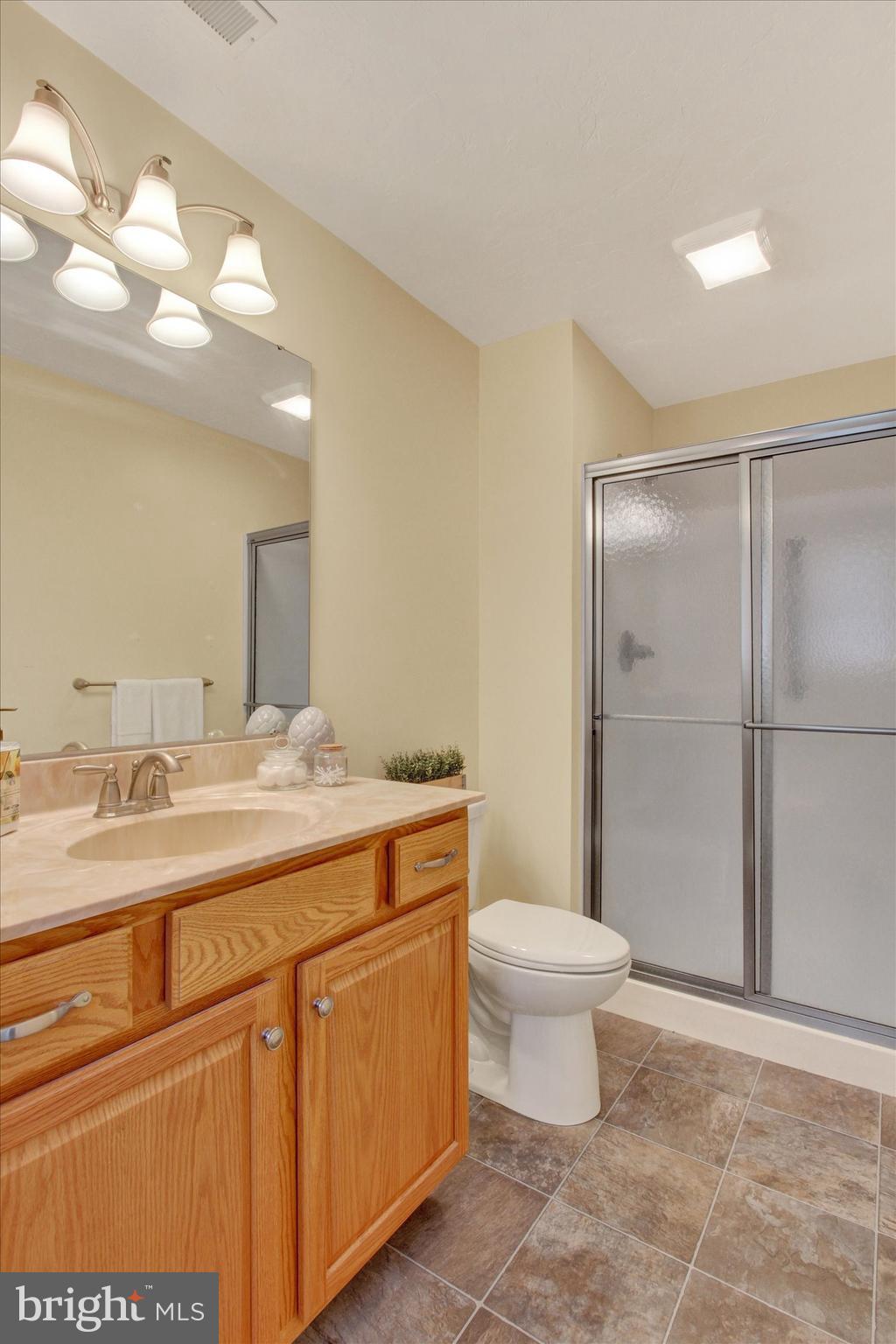 ROTH'S FARM VILLAGE - Residential