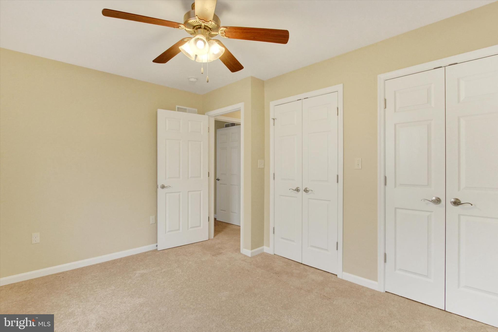 ROTH'S FARM VILLAGE - Residential