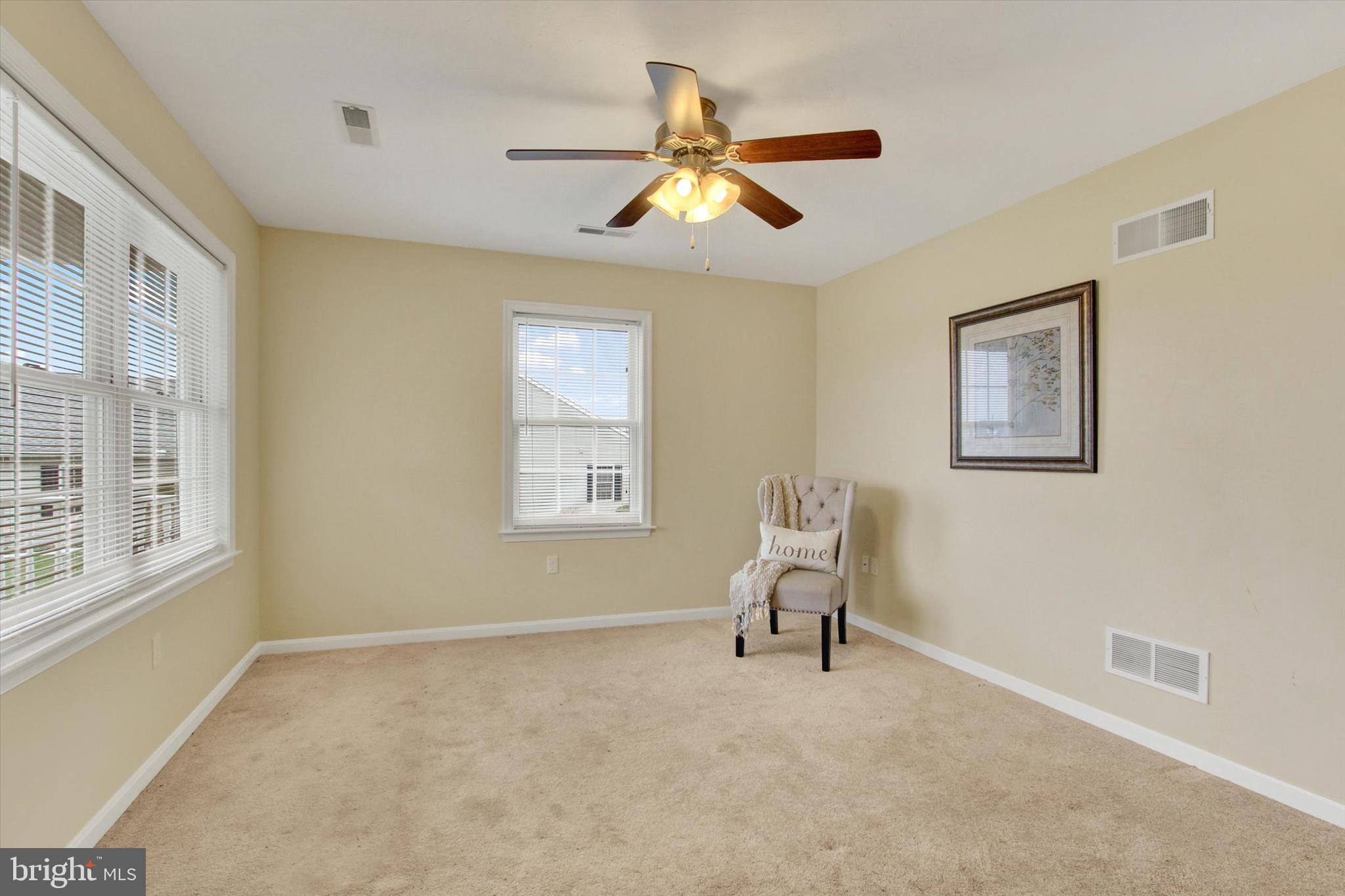 ROTH'S FARM VILLAGE - Residential