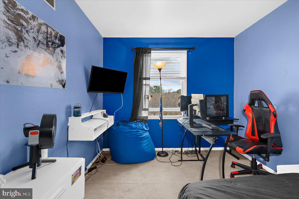 KIMBERLY VILLAGE - Residential