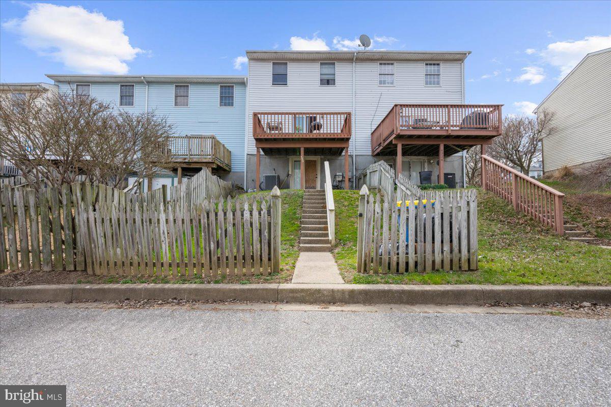 KIMBERLY VILLAGE - Residential