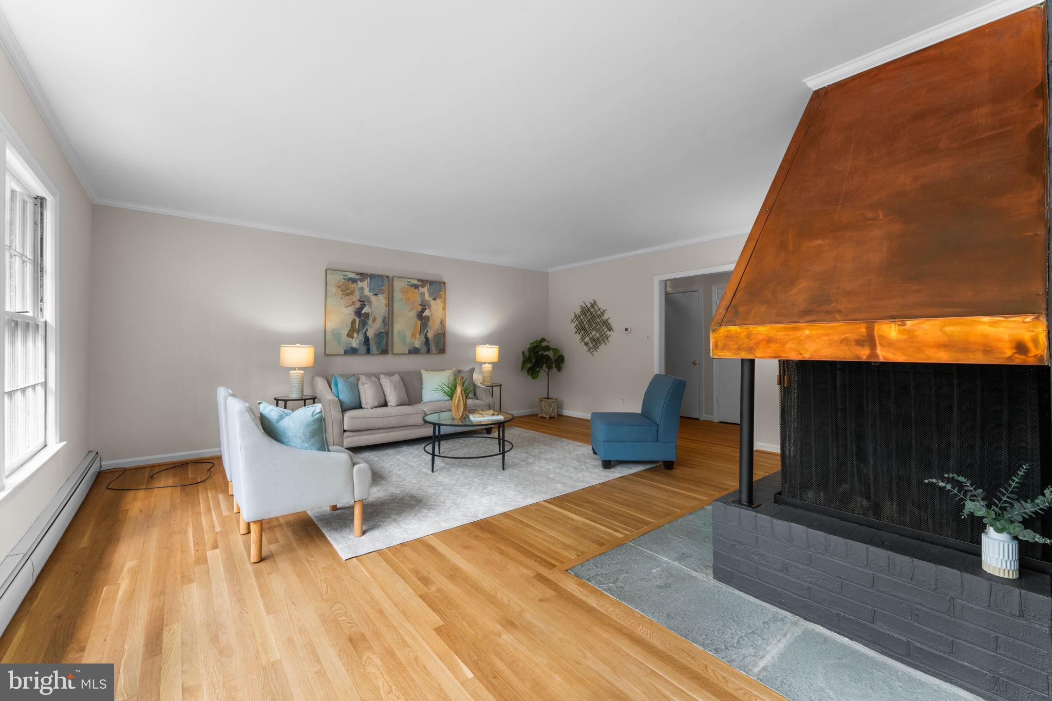 DARNESTOWN OUTSIDE - Residential