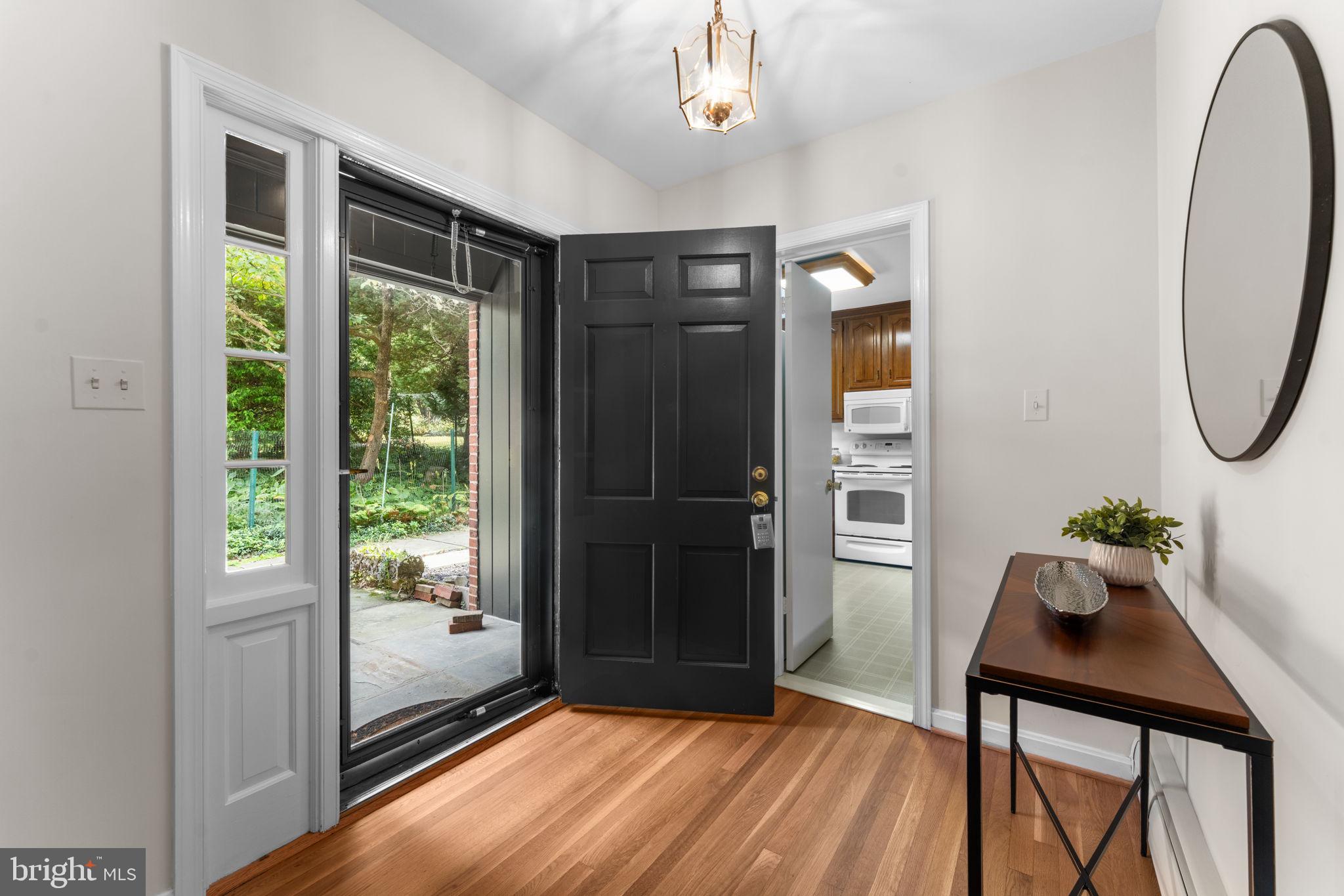 DARNESTOWN OUTSIDE - Residential