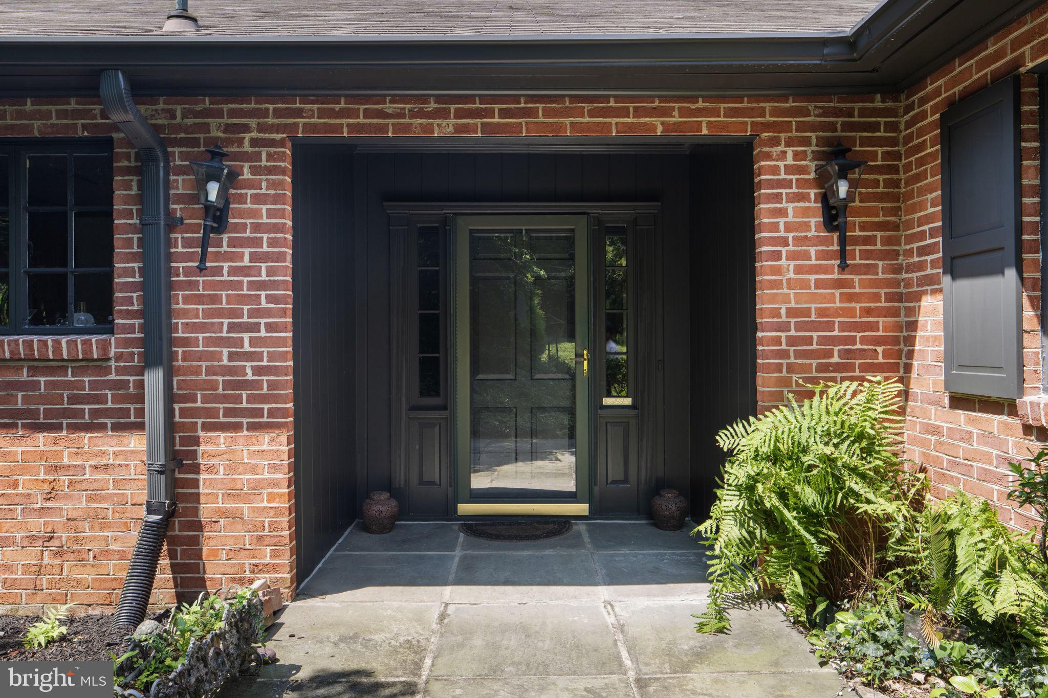 DARNESTOWN OUTSIDE - Residential