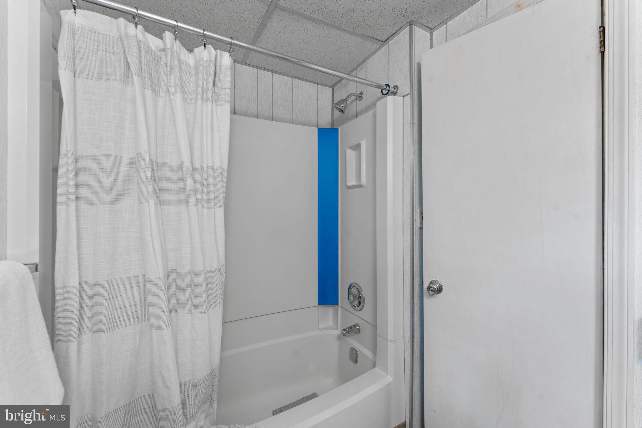 DARNESTOWN OUTSIDE - Residential