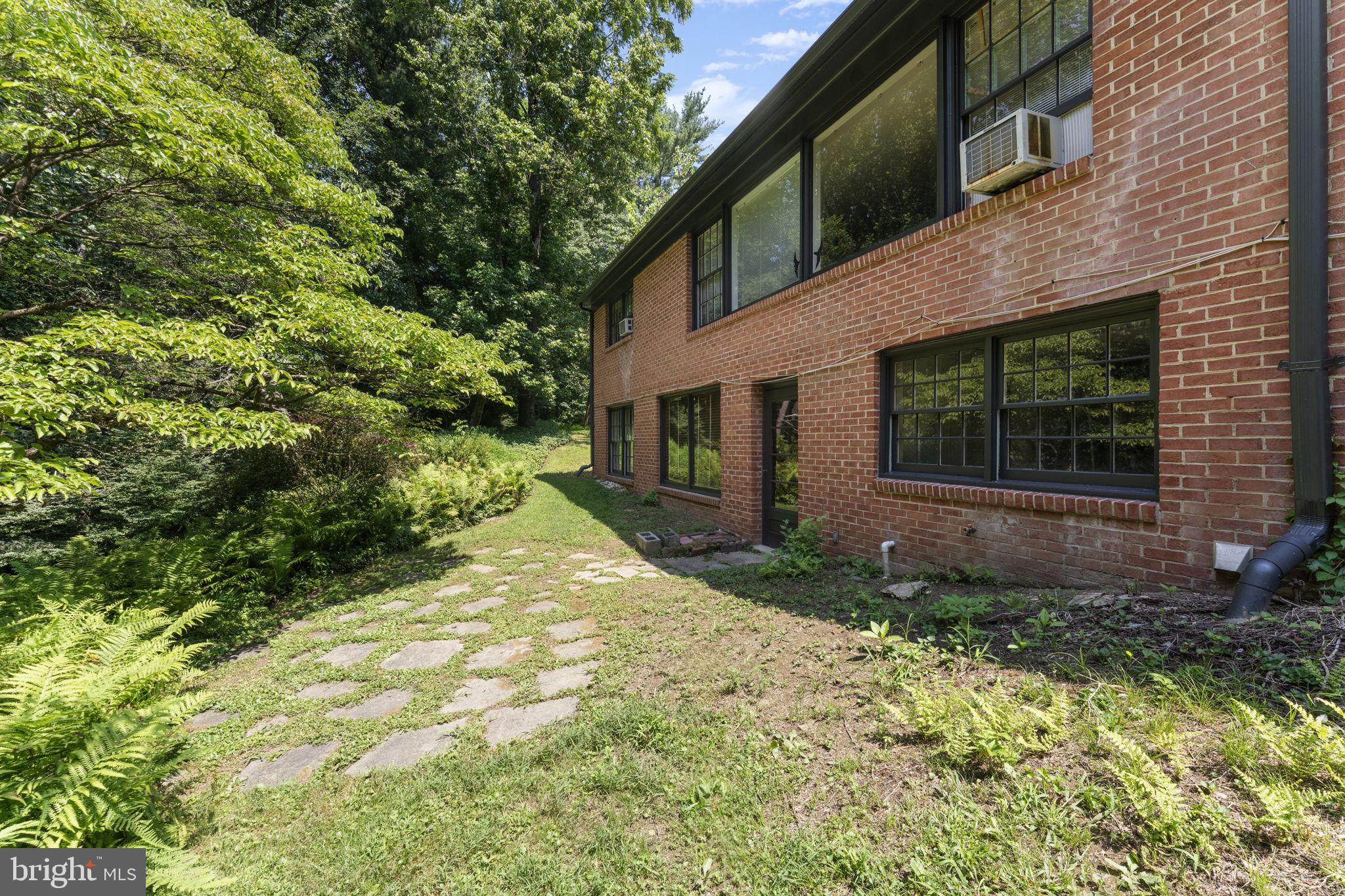 DARNESTOWN OUTSIDE - Residential