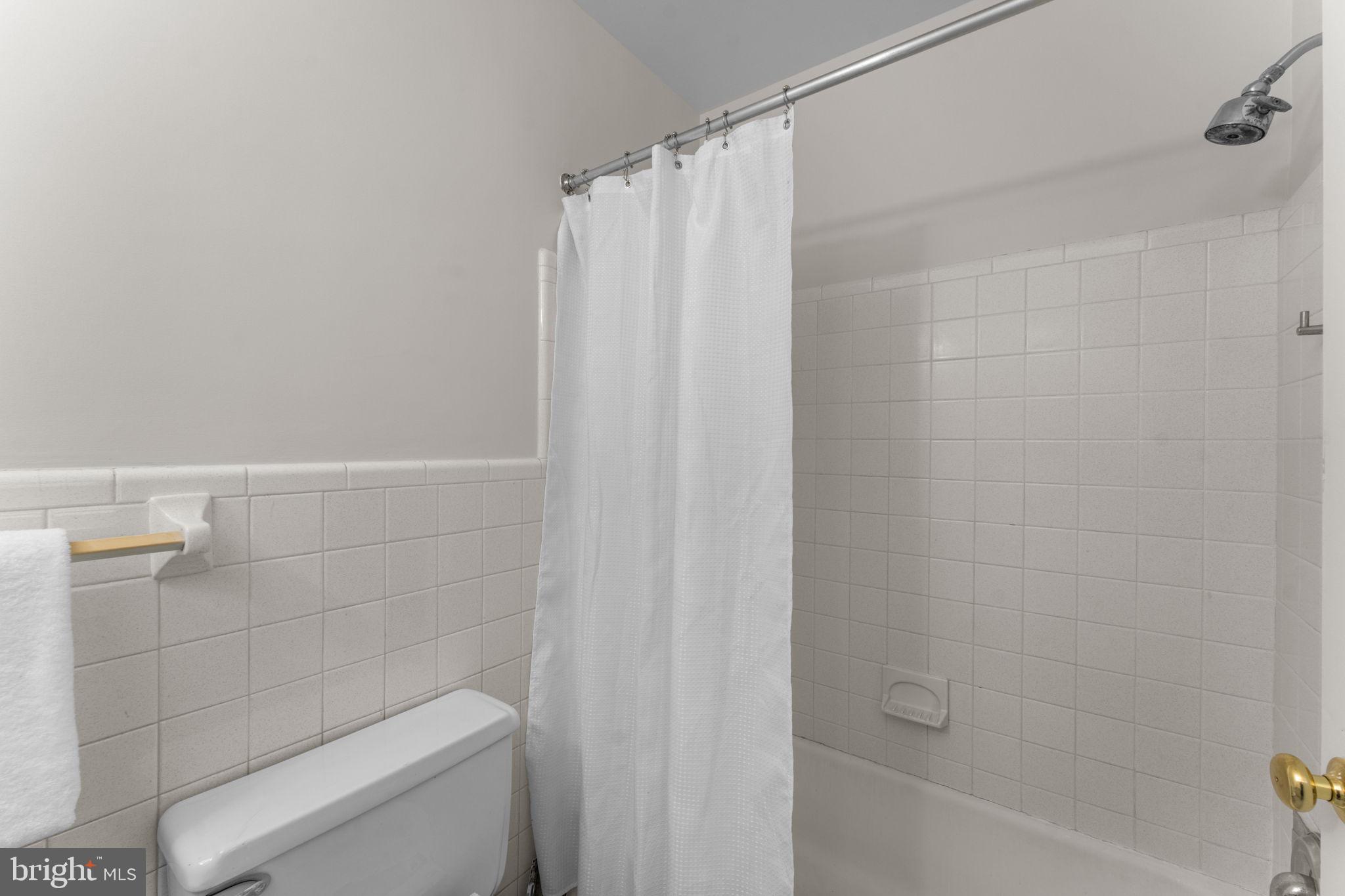 DARNESTOWN OUTSIDE - Residential