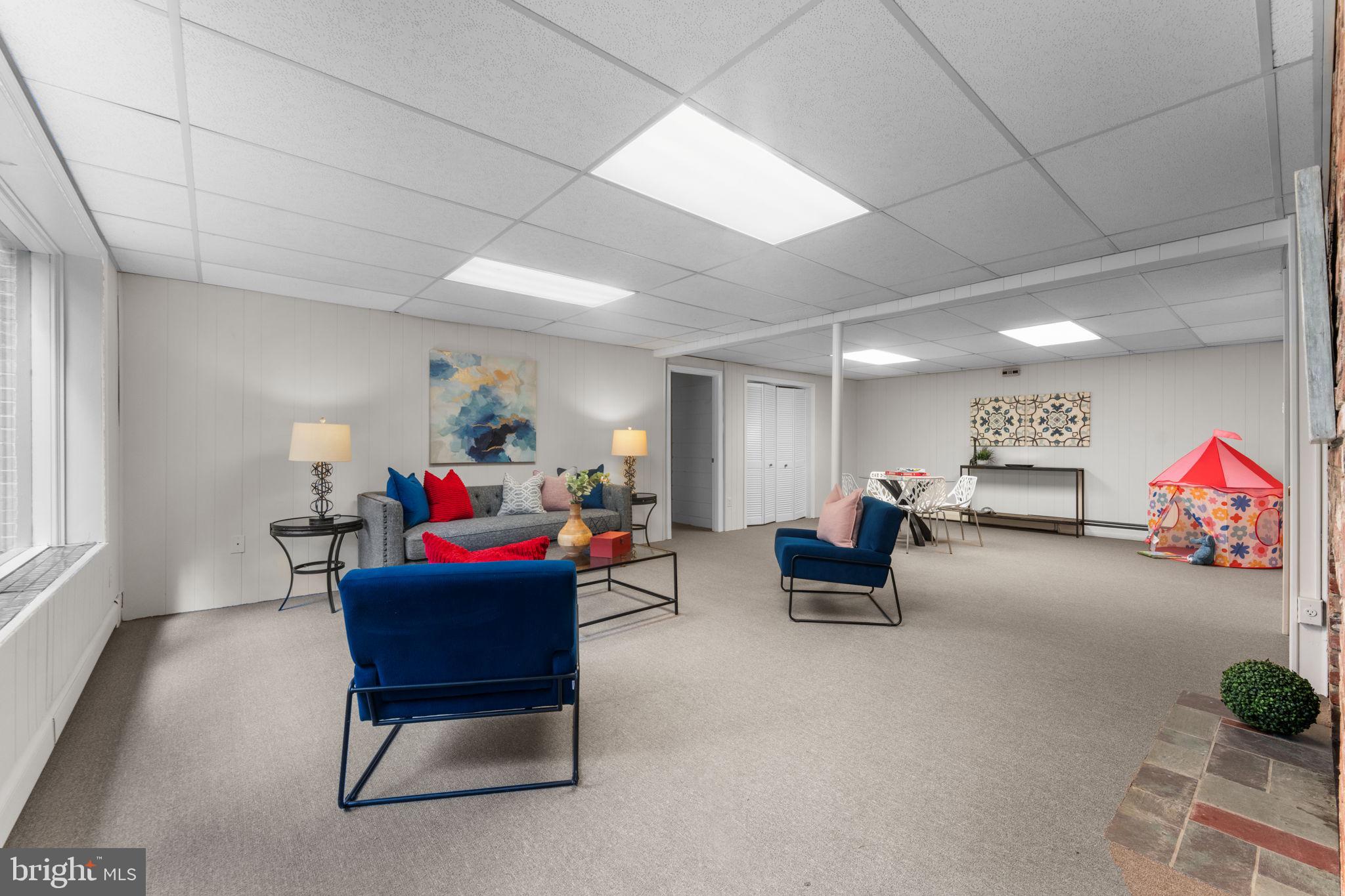 DARNESTOWN OUTSIDE - Residential