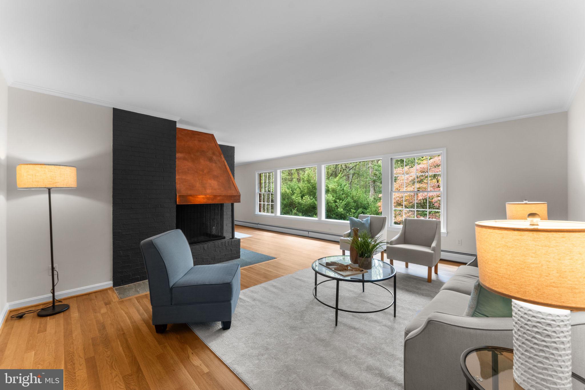 DARNESTOWN OUTSIDE - Residential