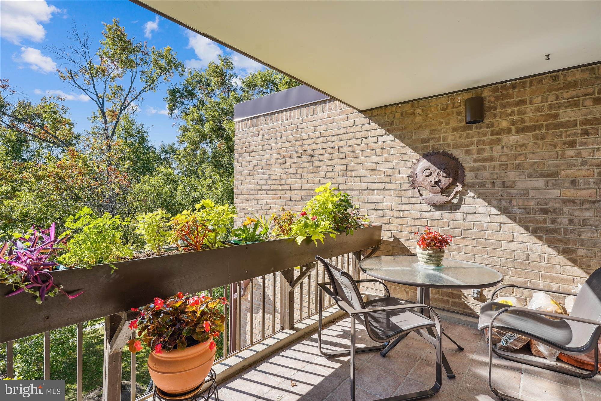 SUMNER VILLAGE - Residential