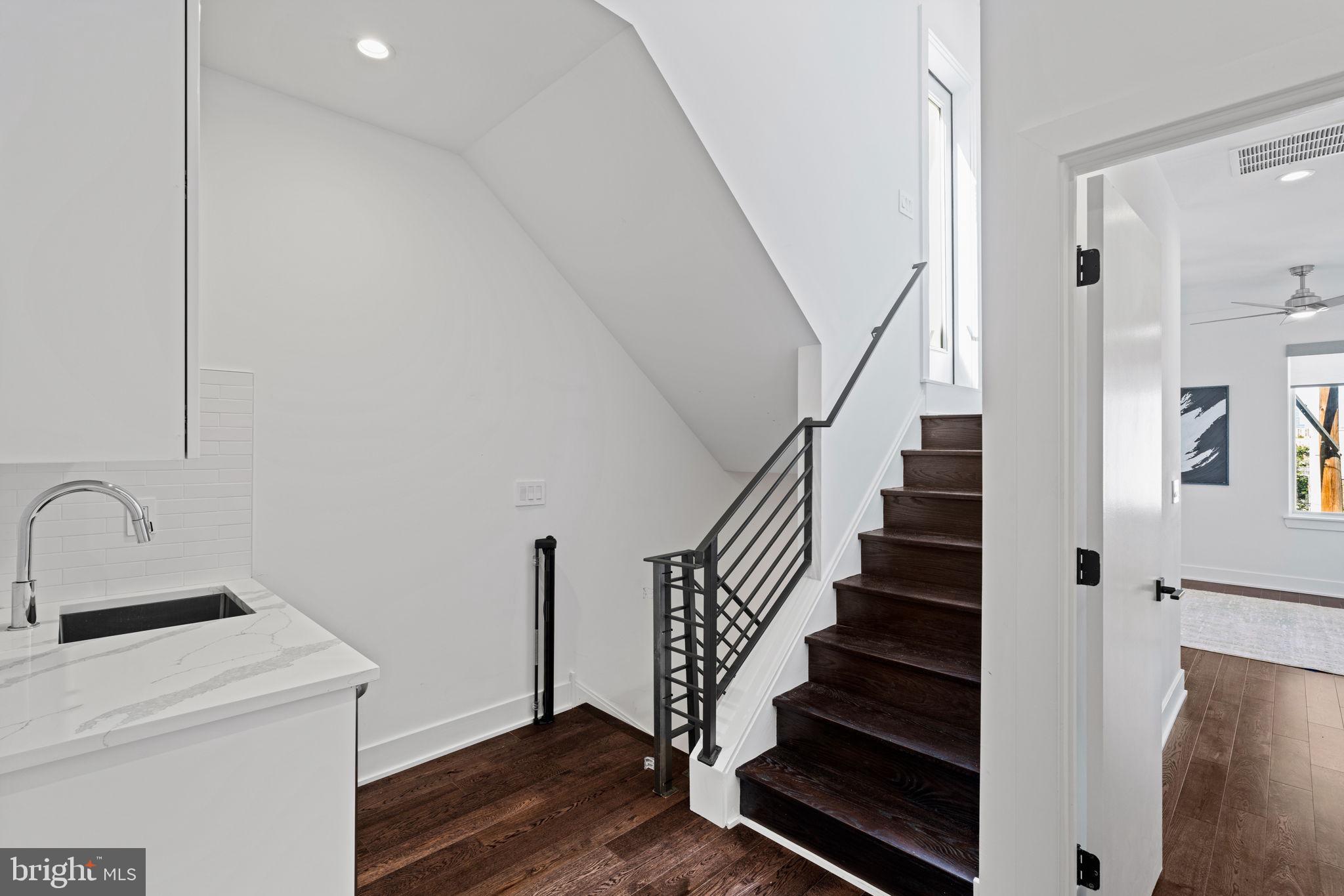 GRADUATE HOSPITAL - Residential