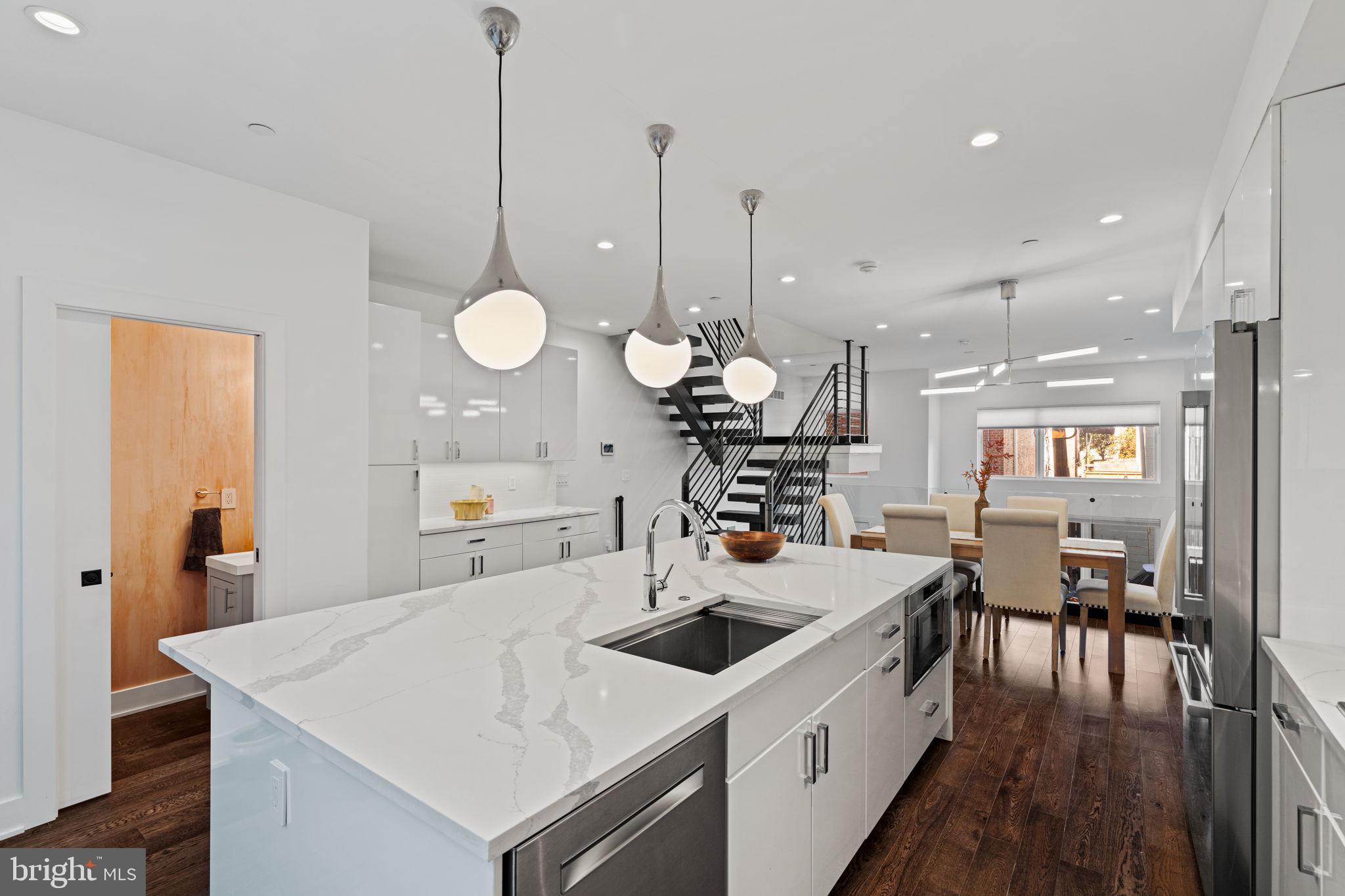 GRADUATE HOSPITAL - Residential