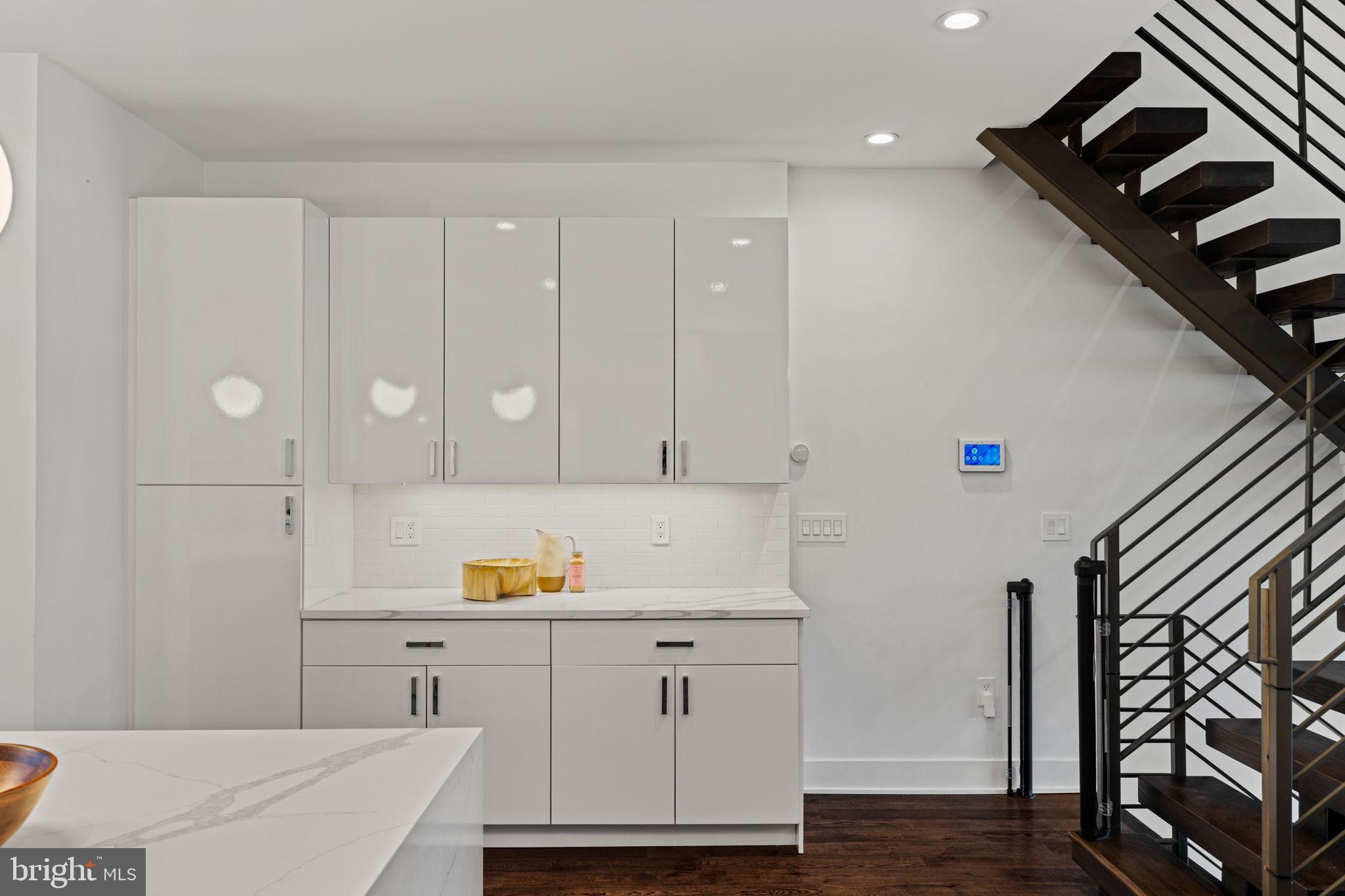 GRADUATE HOSPITAL - Residential