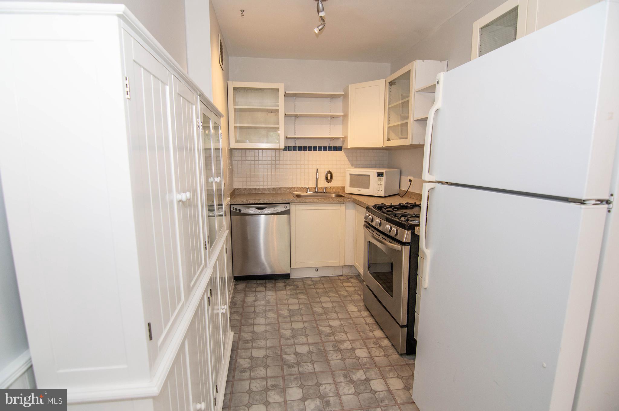 CARDINAL HOUSE - Residential Lease