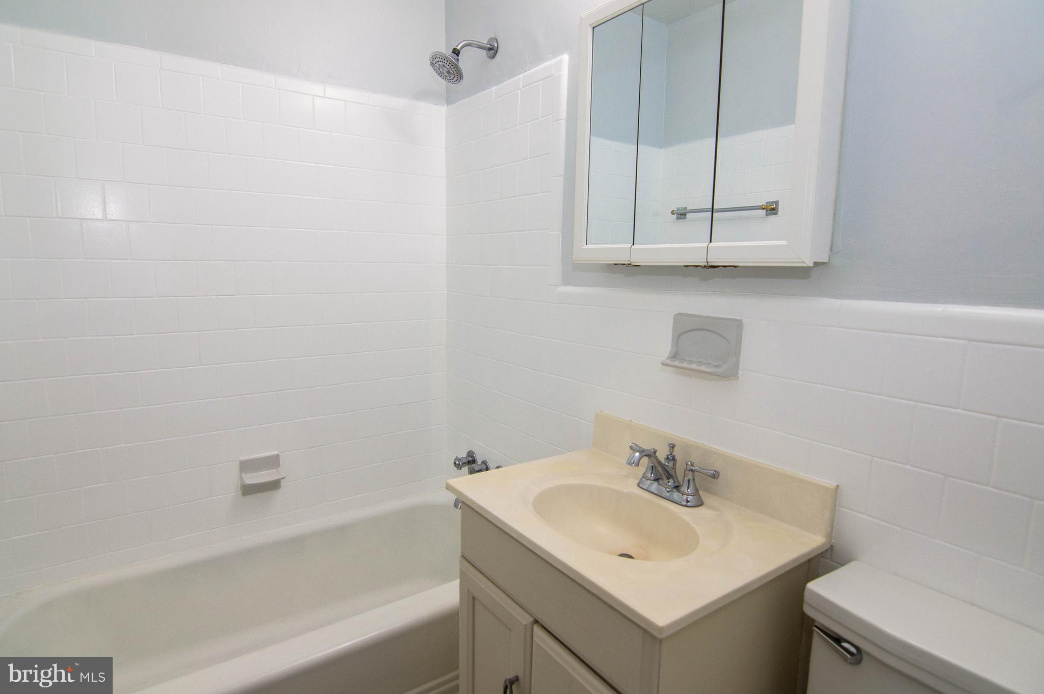 CARDINAL HOUSE - Residential Lease