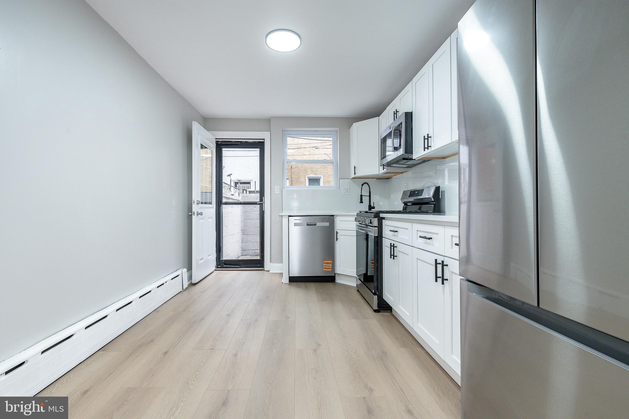 LOWER MOYAMENSING - Residential