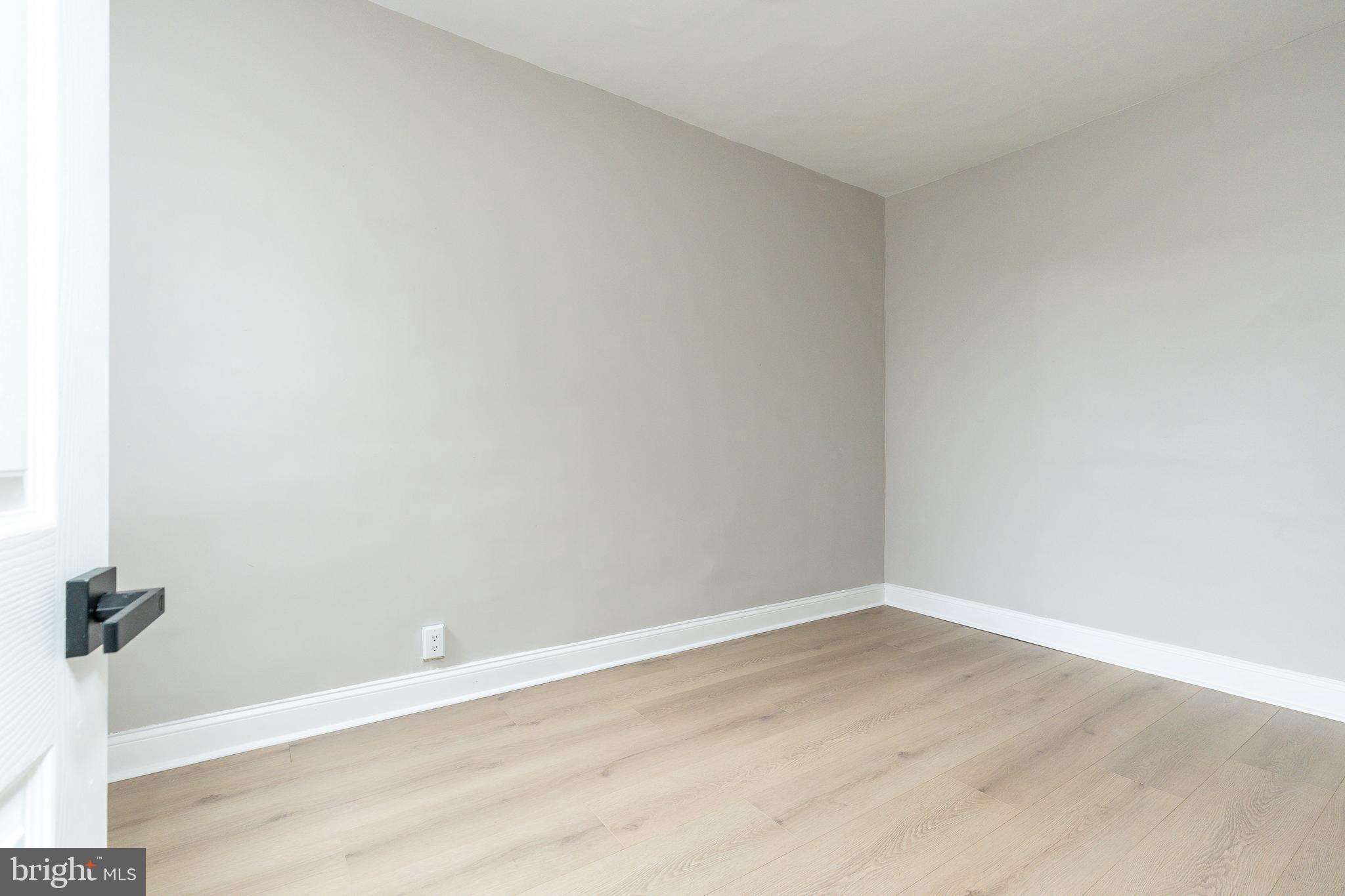 LOWER MOYAMENSING - Residential