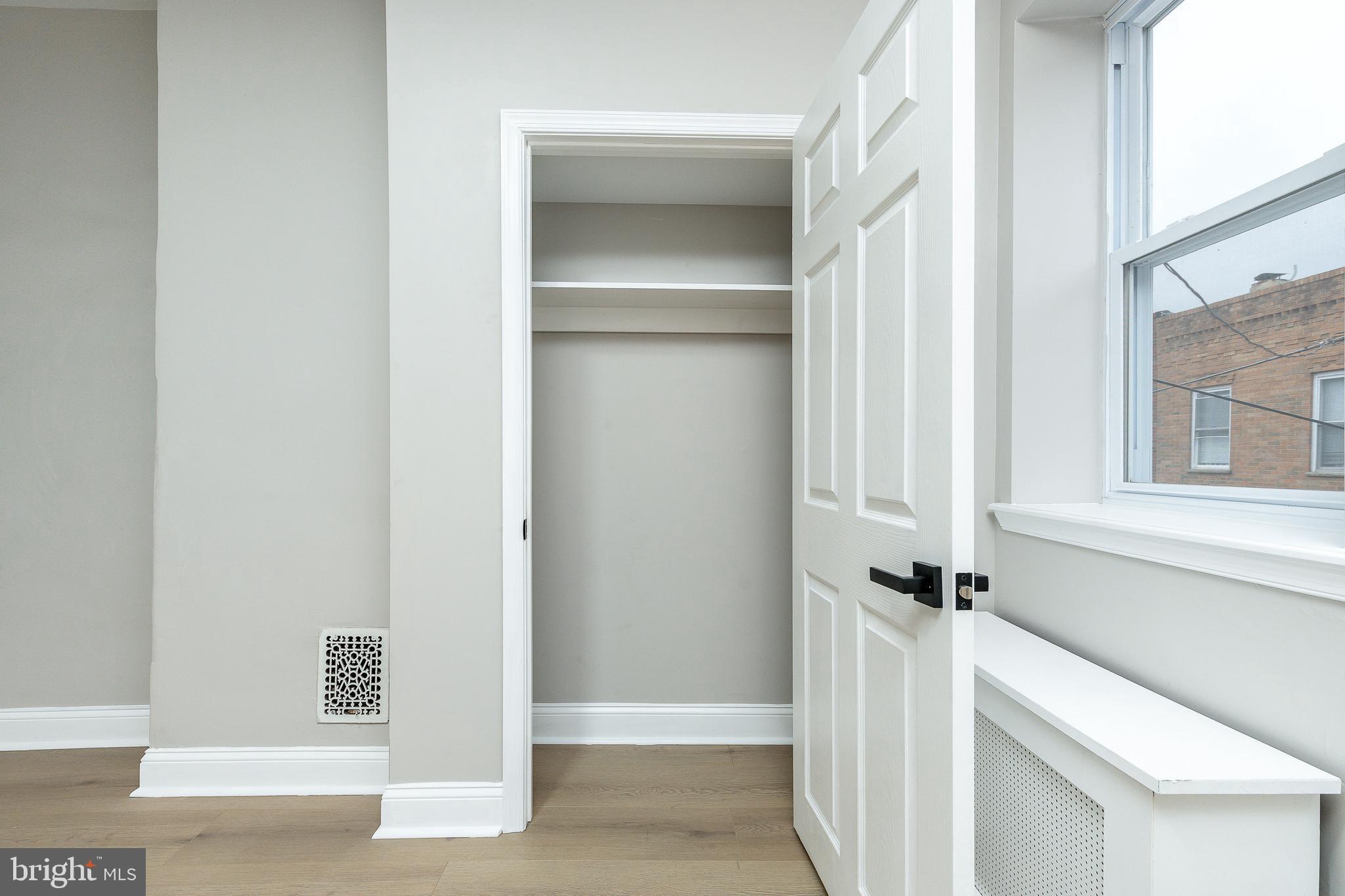 LOWER MOYAMENSING - Residential