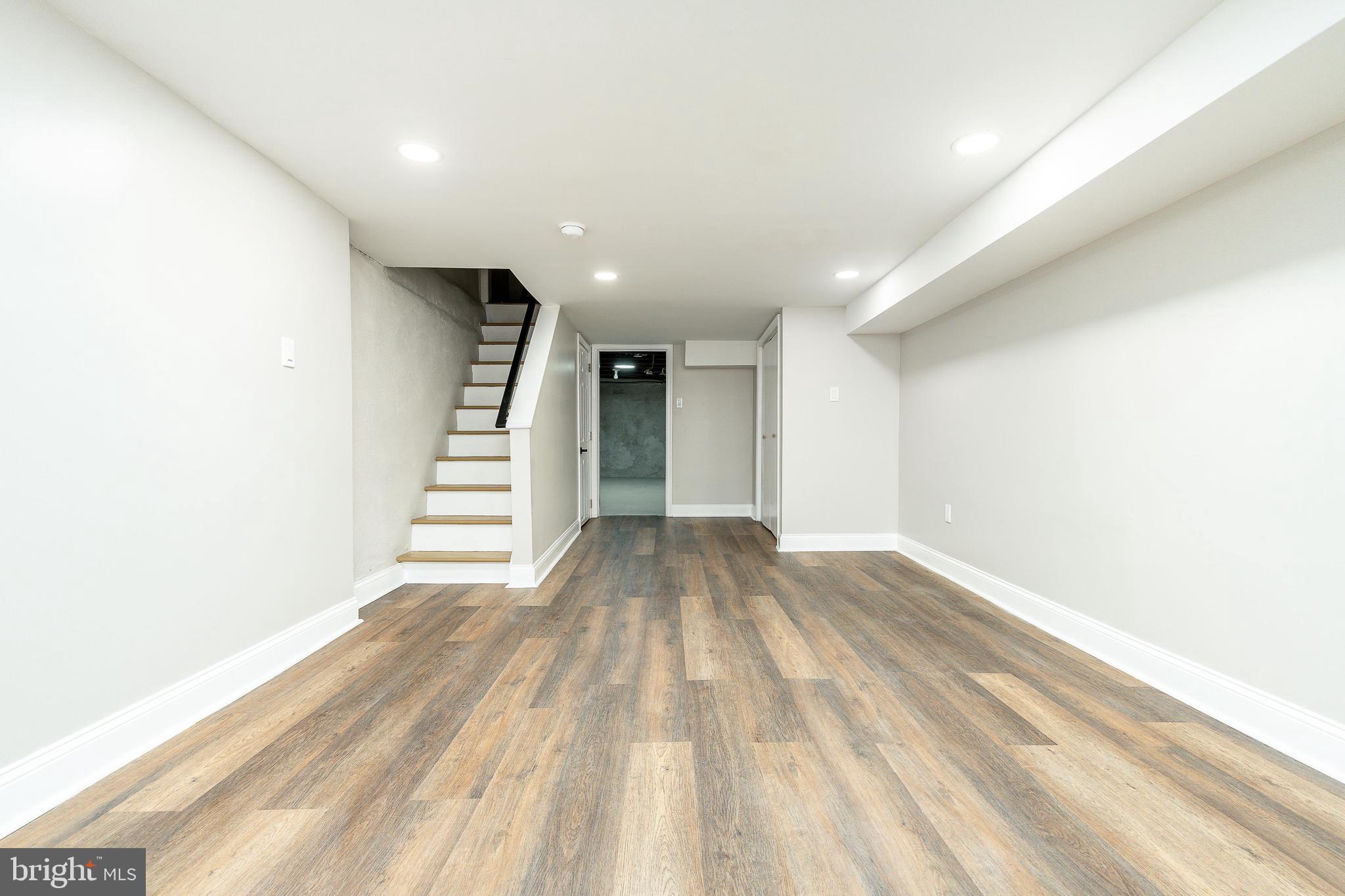 LOWER MOYAMENSING - Residential