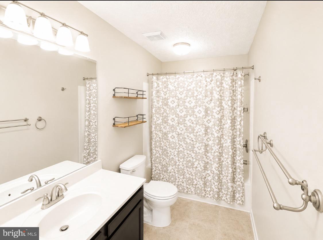 BOWLING BROOK FARMS - Residential