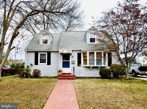 528 DUBOIS AVENUE BARRINGTON NJ 08007