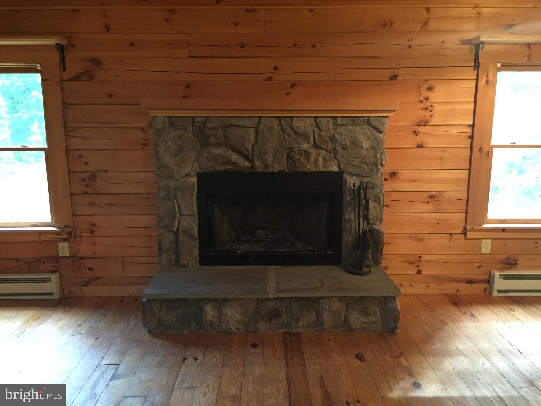 HIGH POINT - Residential Lease