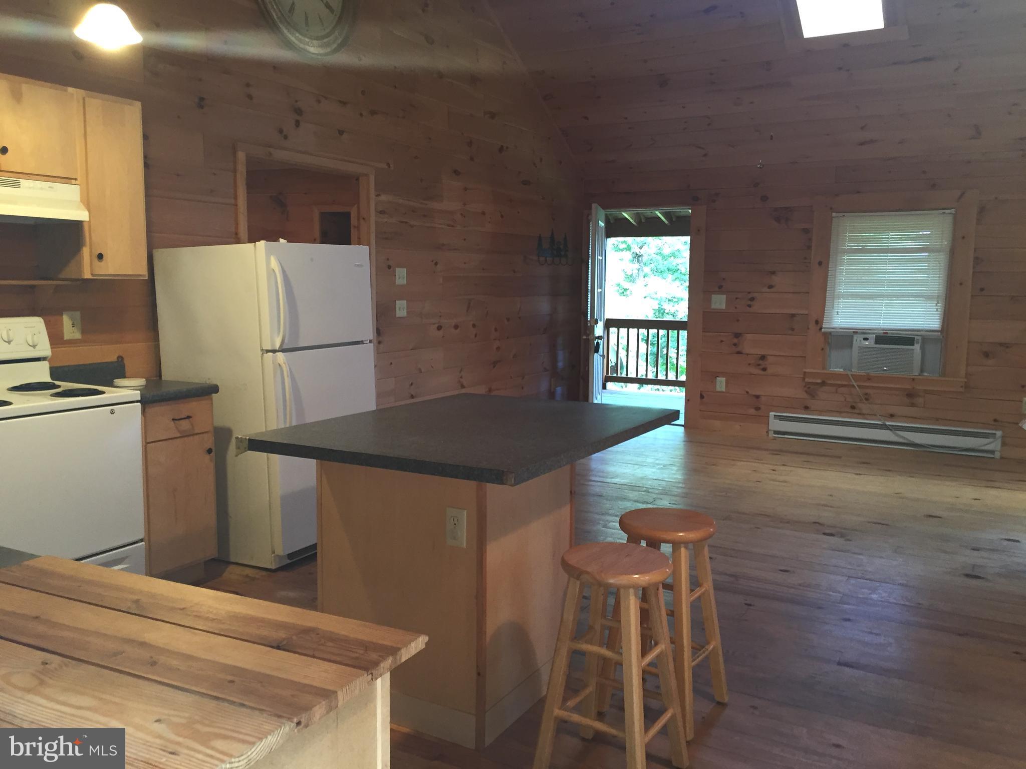 HIGH POINT - Residential Lease