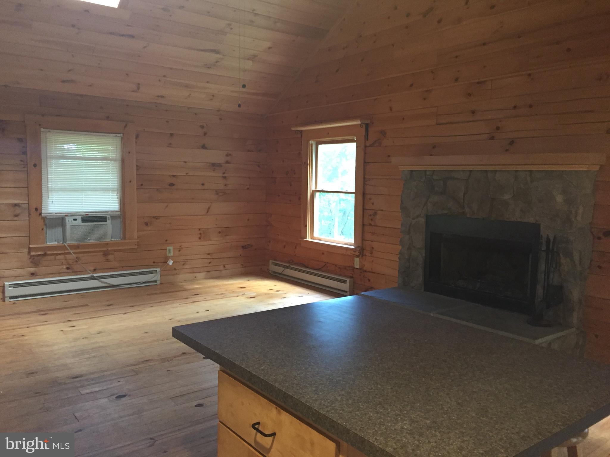 HIGH POINT - Residential Lease