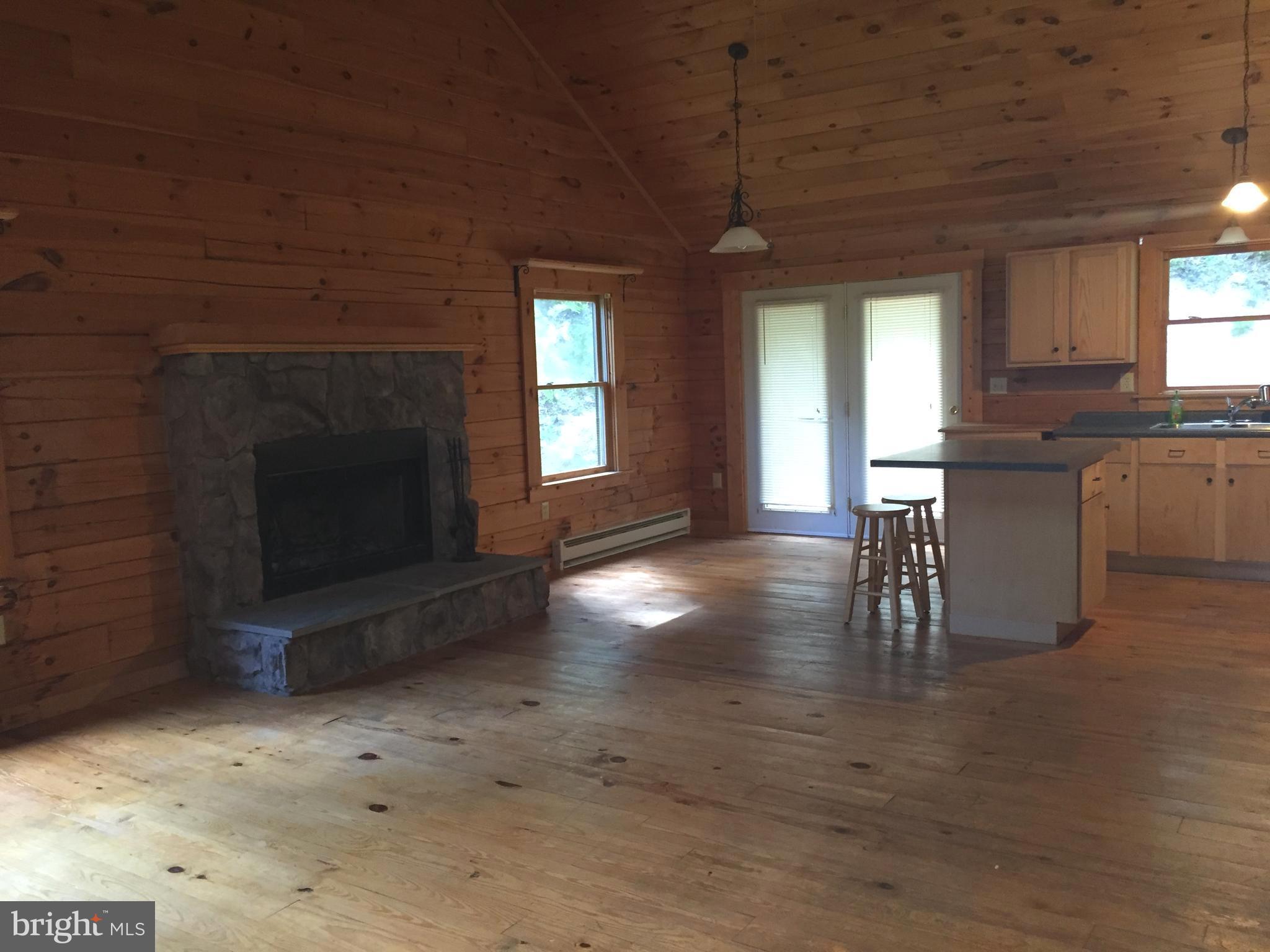 HIGH POINT - Residential Lease