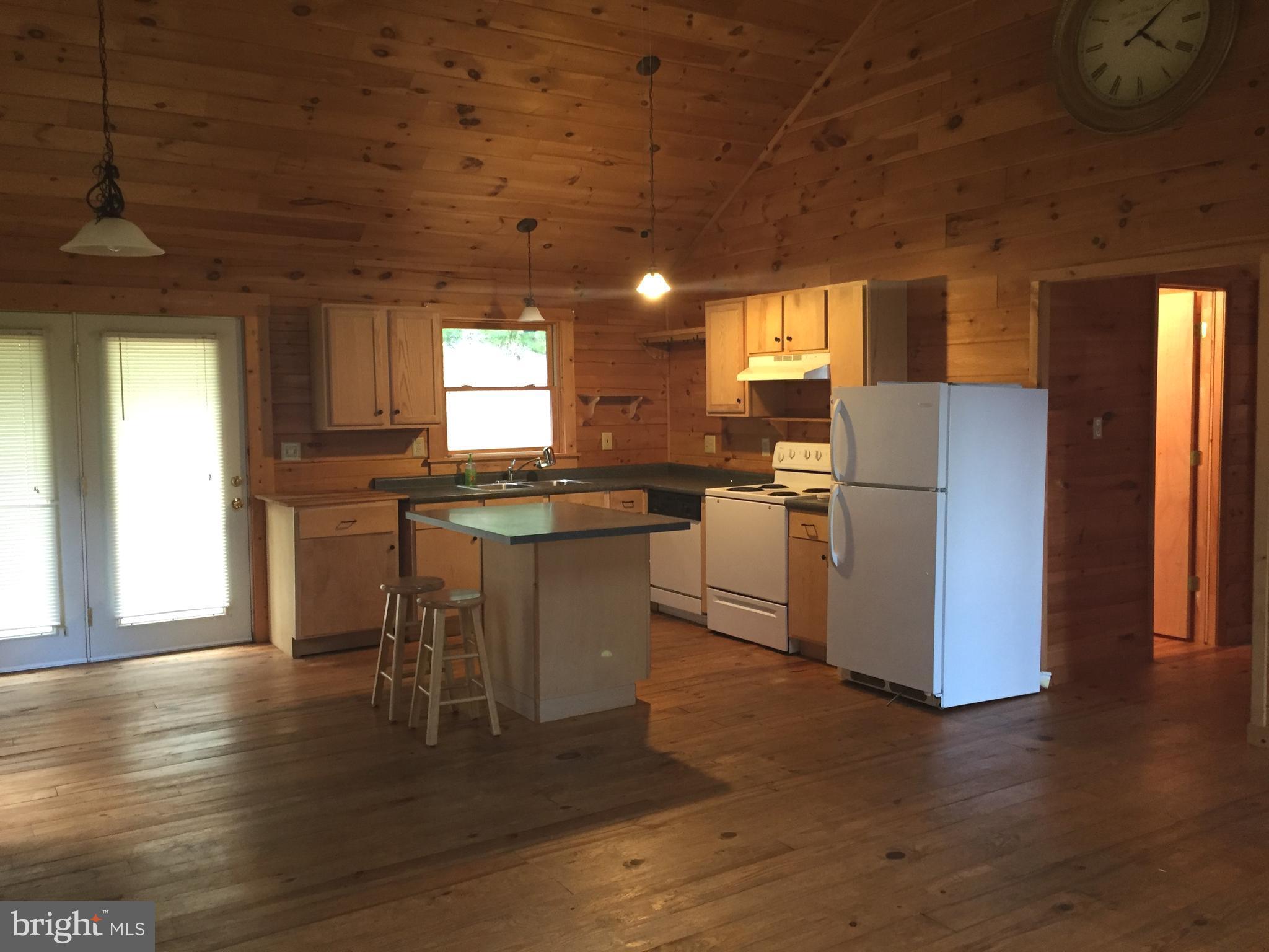 HIGH POINT - Residential Lease