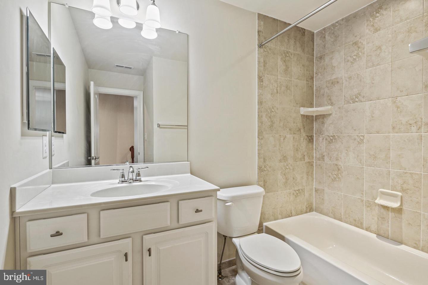 DEVONSHIRE TOWNHOMES - Residential