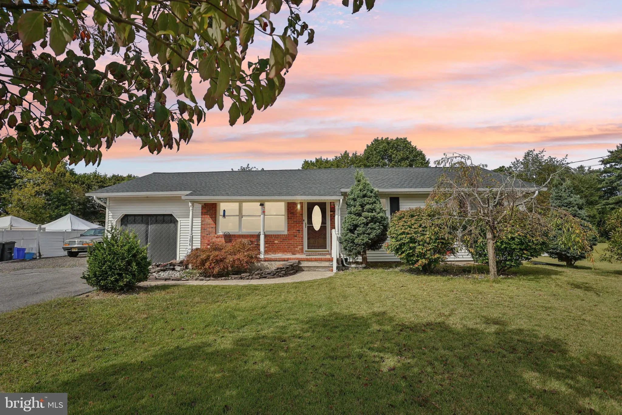 Minotola, New Jersey 08341, United States, 3 Bedrooms Bedrooms, ,2 BathroomsBathrooms,Residential,Pending,212114