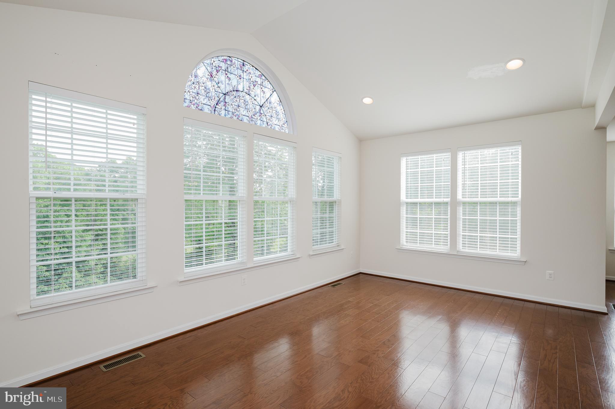 DELTA RIDGE - Residential