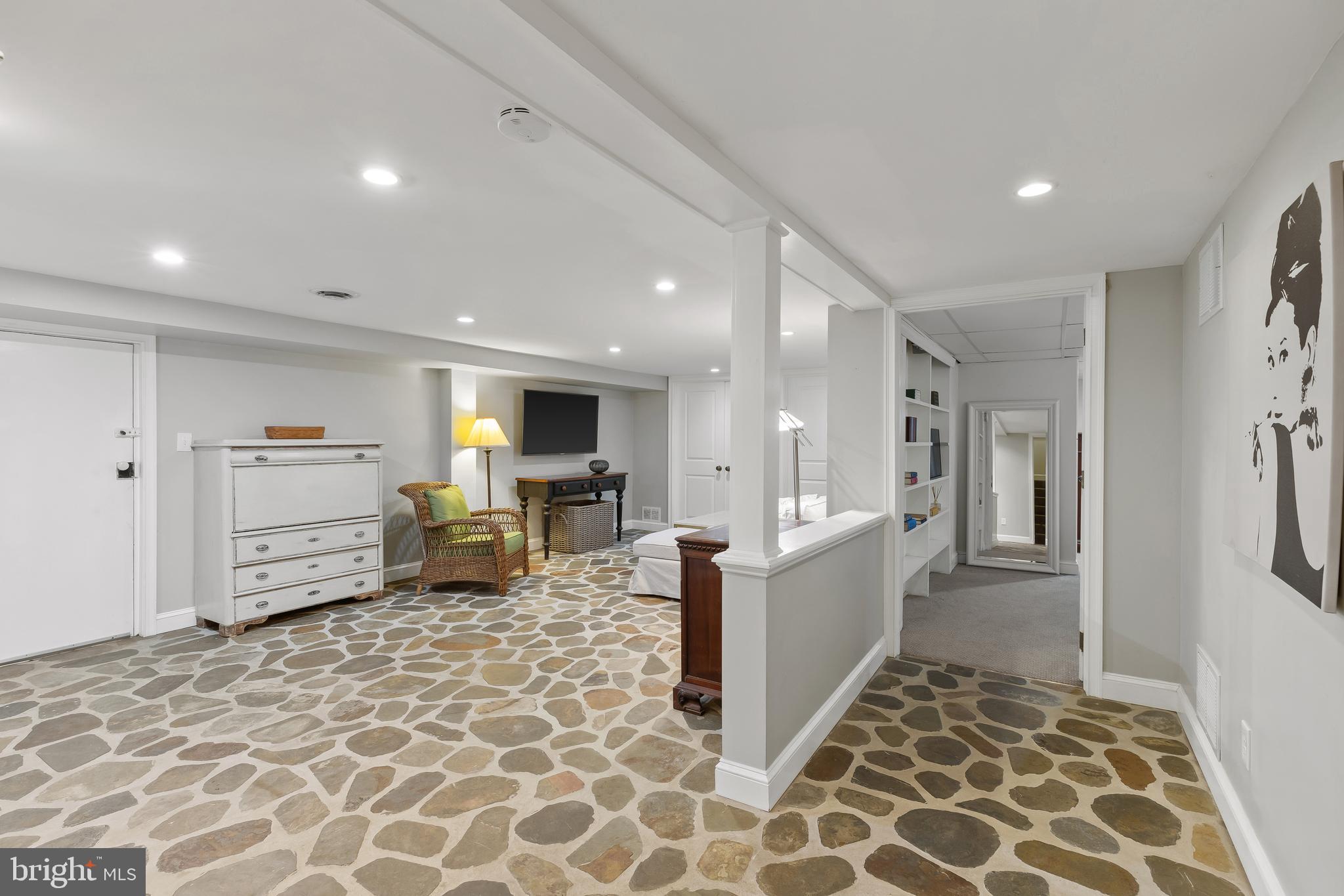 GREENACRES - Residential