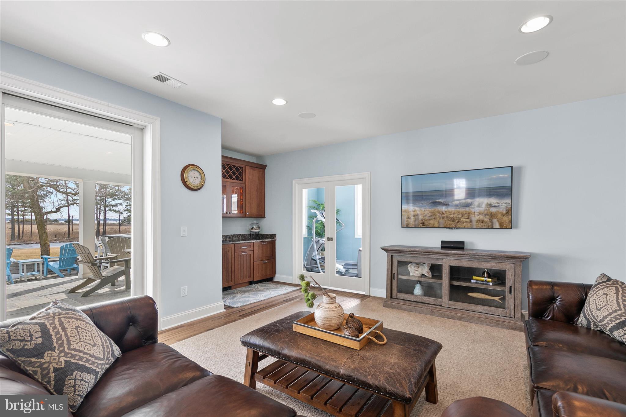 PENINSULA - Residential