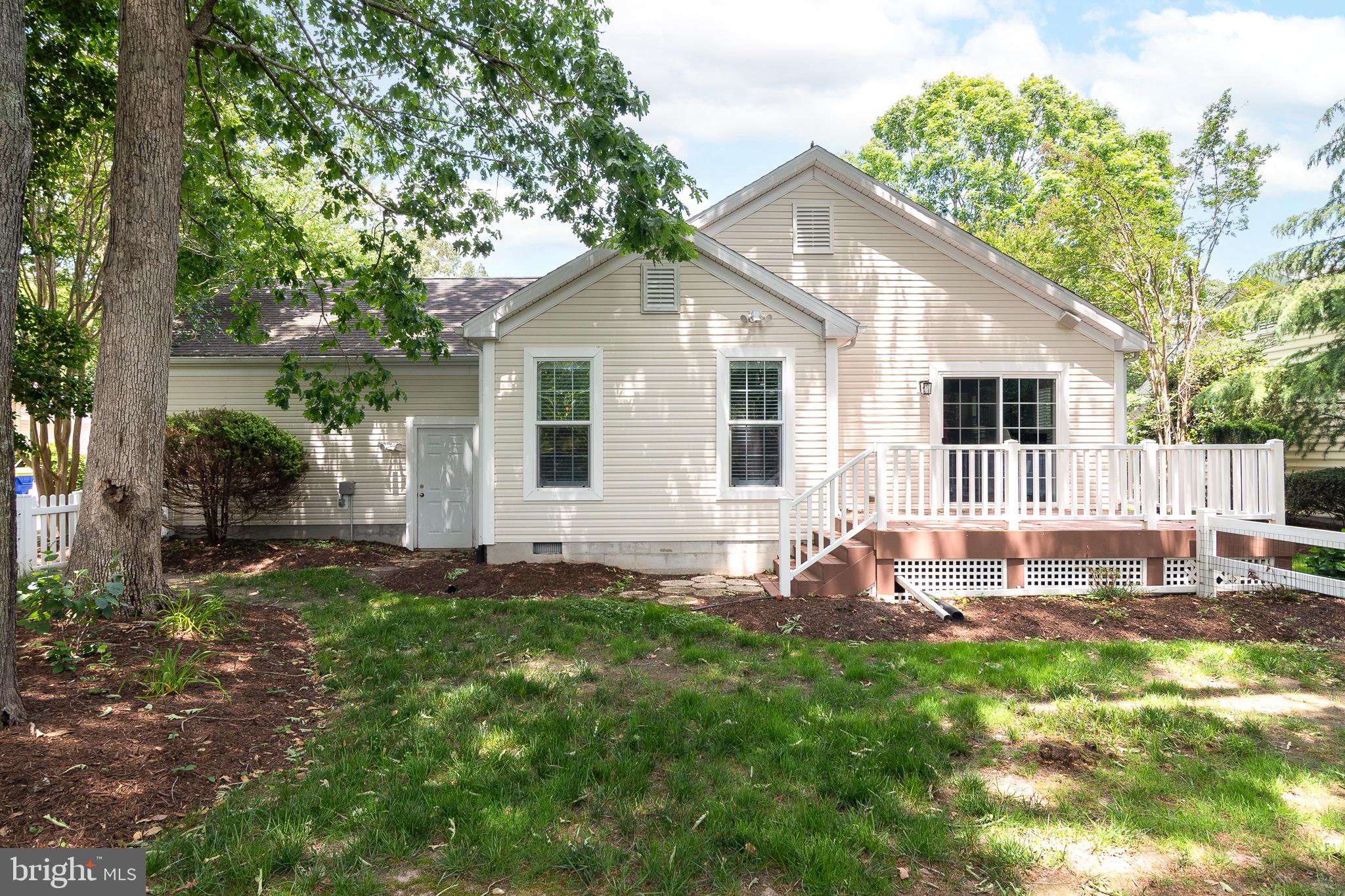 32801 GREENS WAY