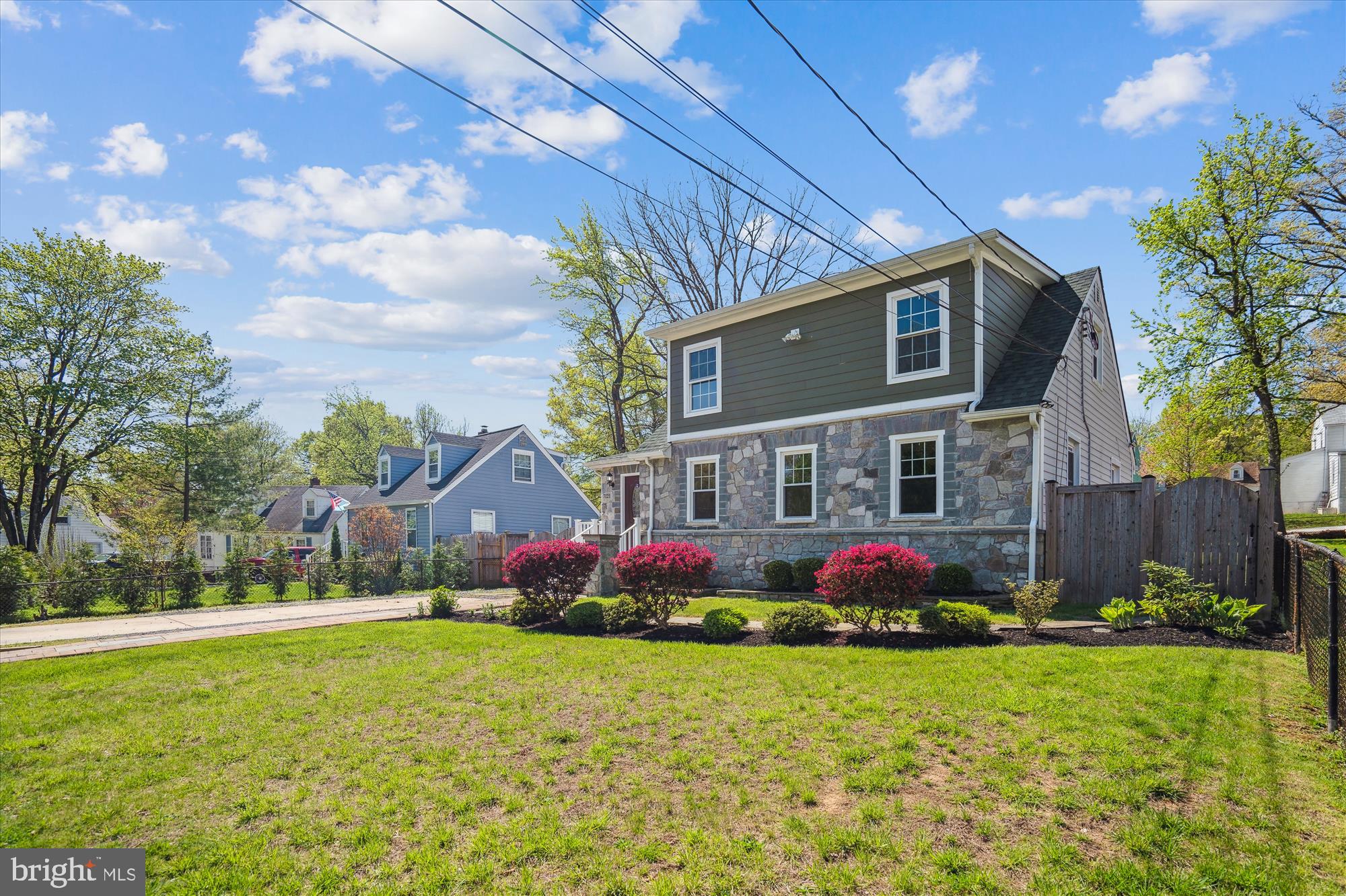 LANDOVER HILLS - Residential
