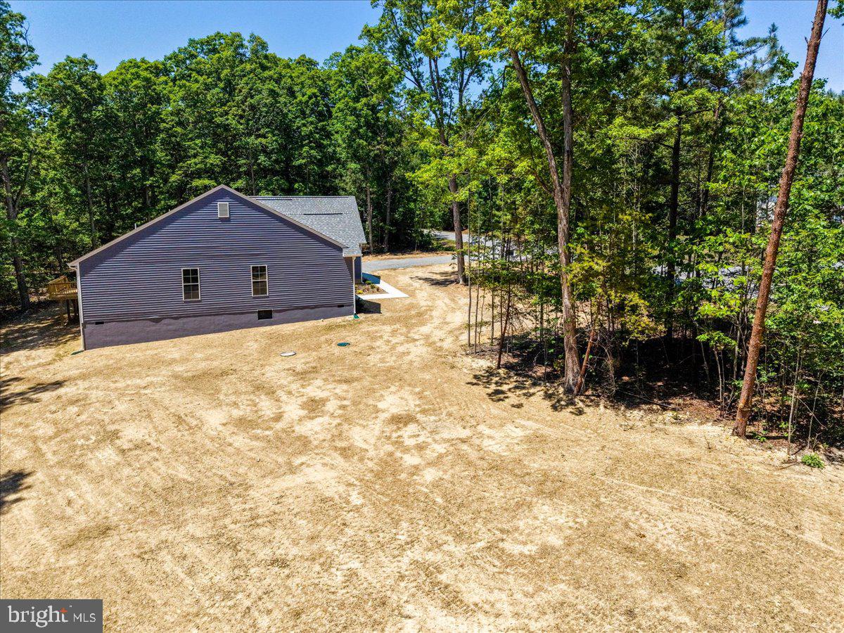 THE WATERS AT LAKE ANNA - Residential