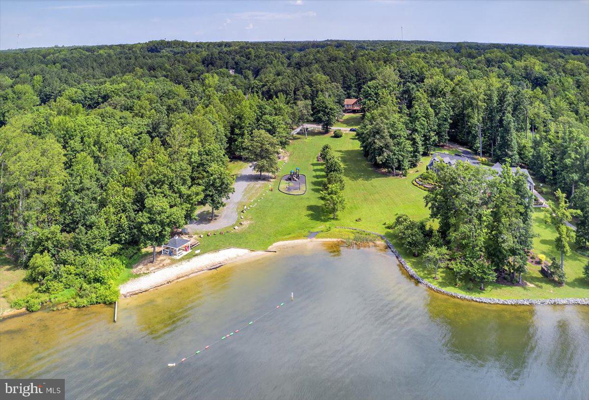 THE WATERS AT LAKE ANNA - Residential