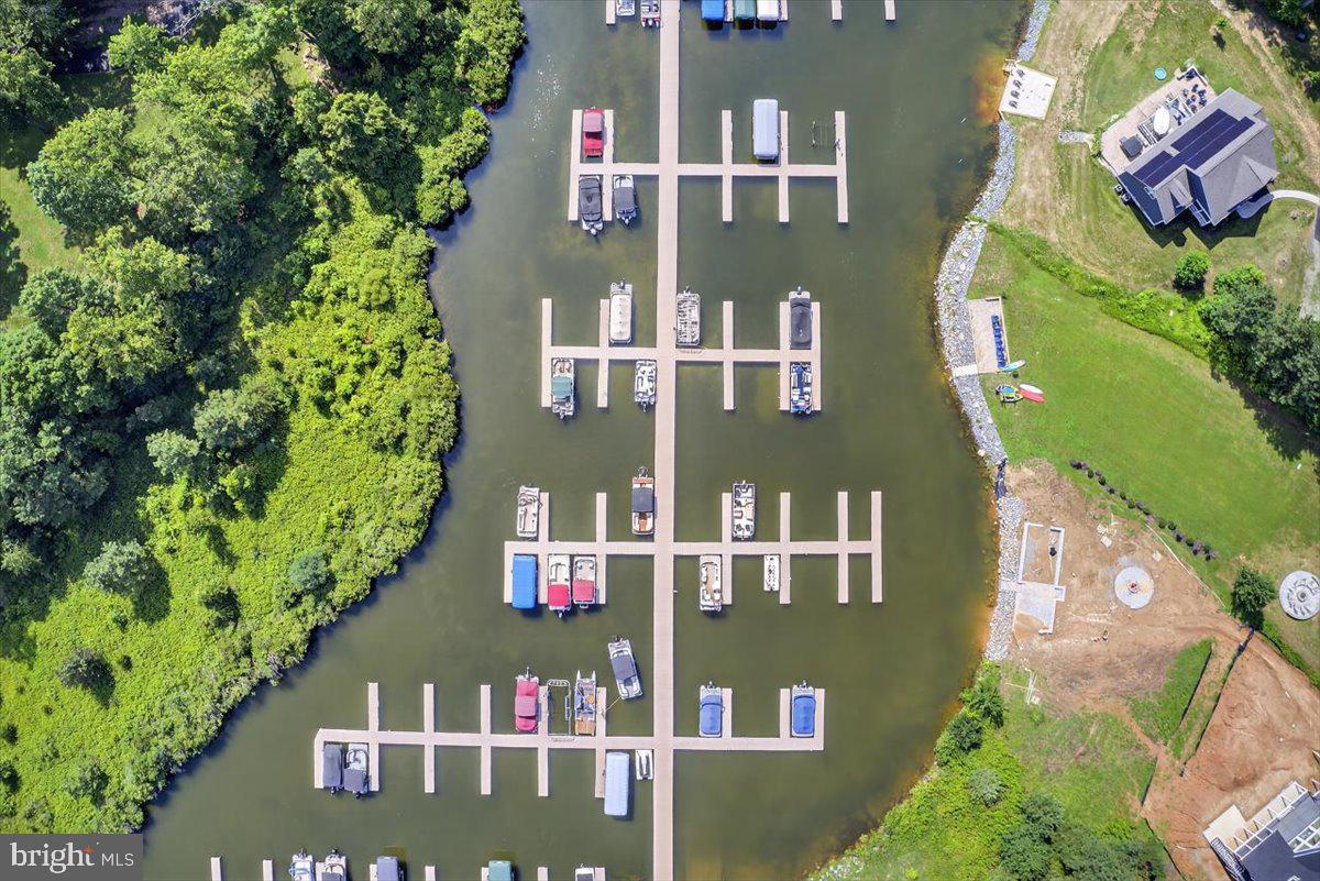 THE WATERS AT LAKE ANNA - Residential