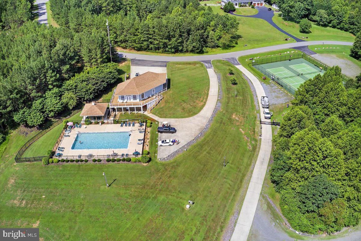 THE WATERS AT LAKE ANNA - Residential