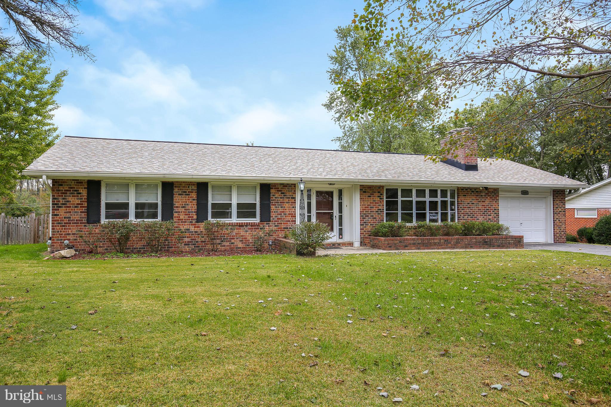 WILTON ACRES - Residential